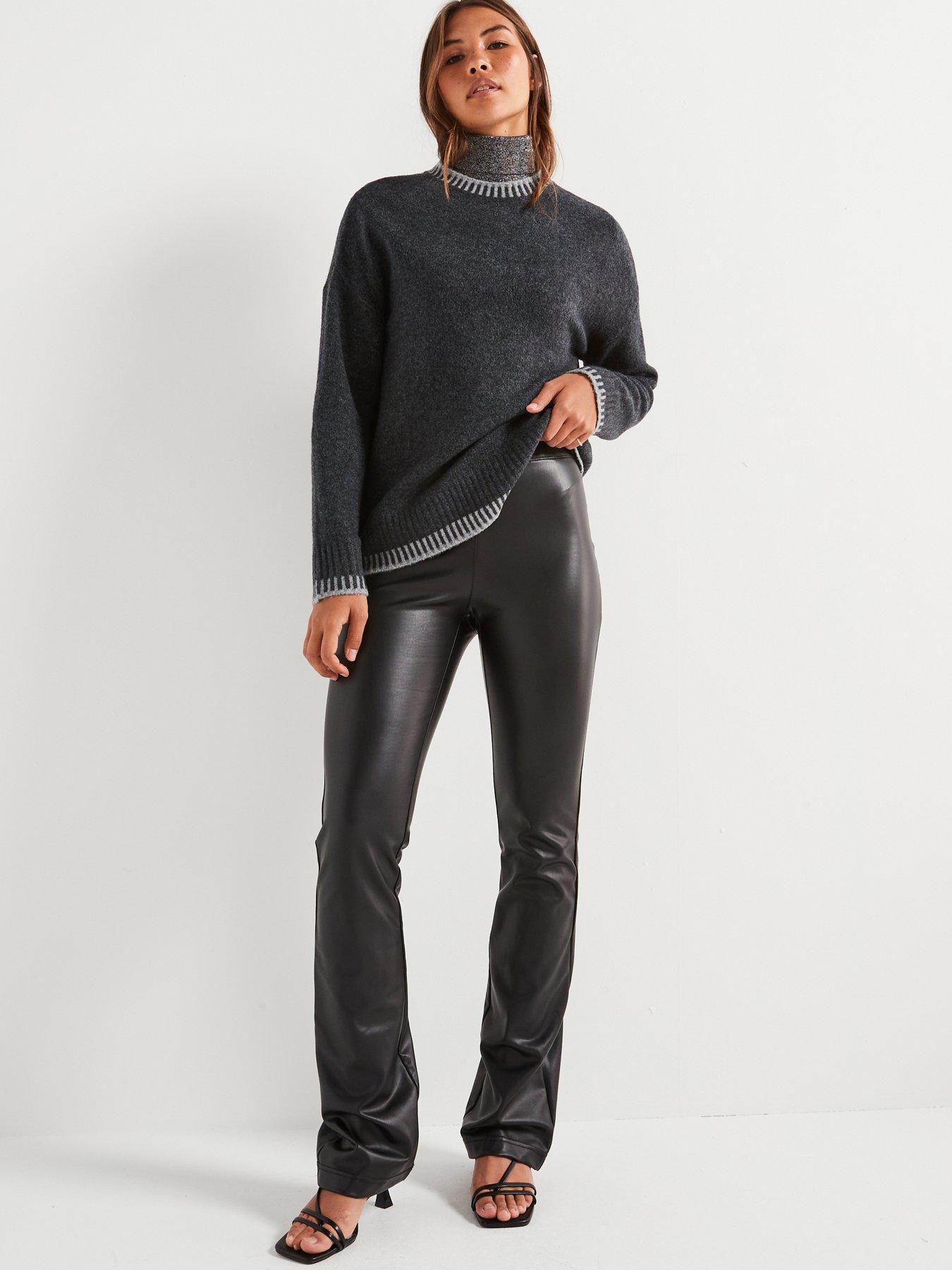 only-faux-leather-flare-leggings-blackdetail