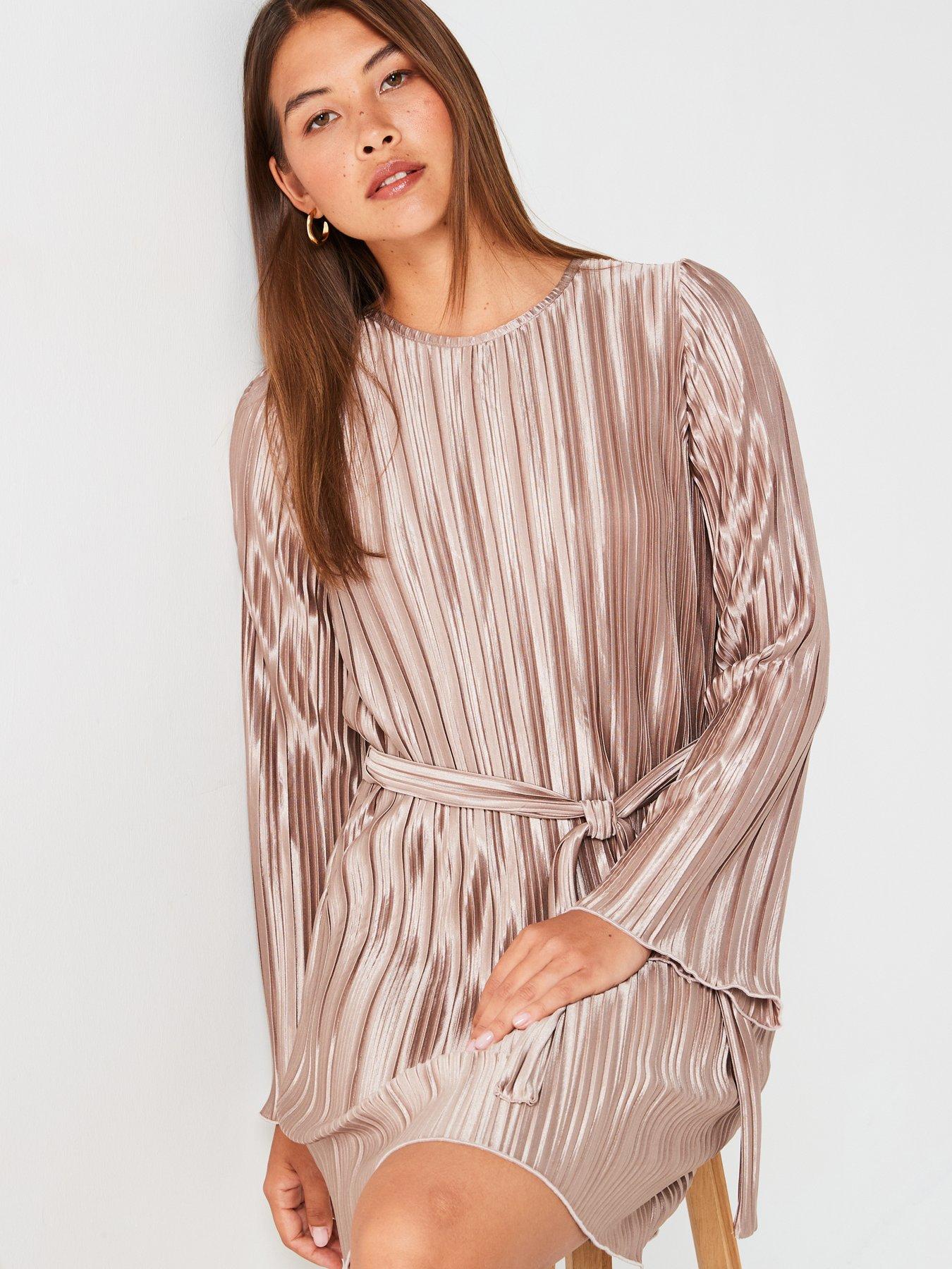 vero-moda-tie-waist-long-sleeve-pleated-mini-dress-bronze-brownoutfit