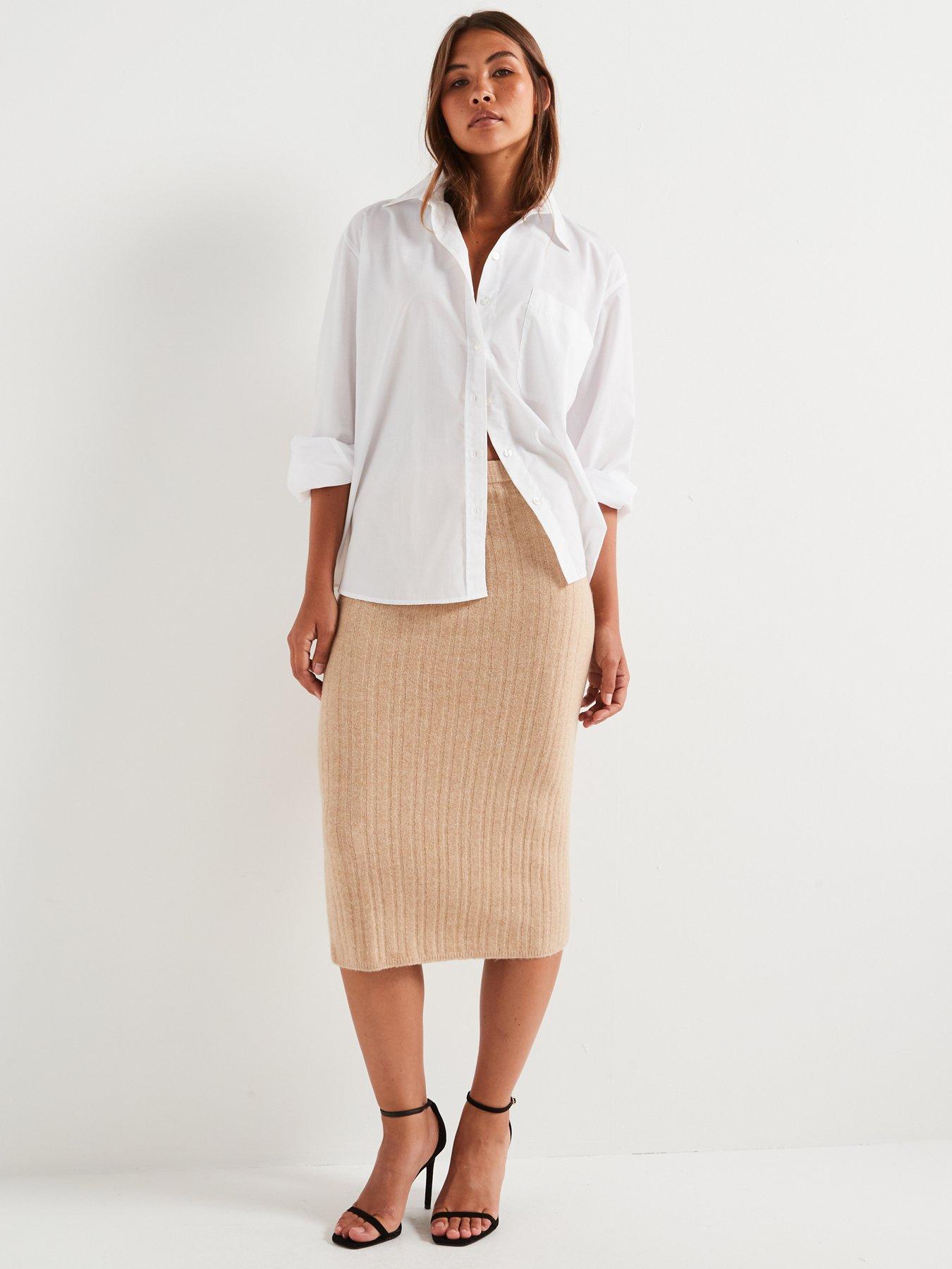 only-knitted-ribbed-midi-skirt-beigeoutfit