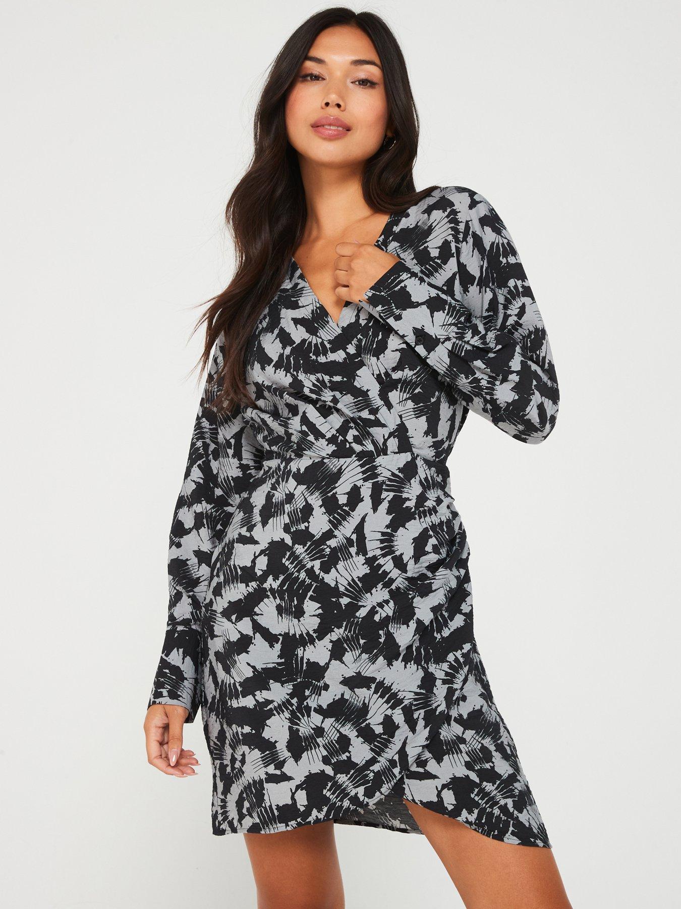 jdy-printed-mini-wrap-dress-grey