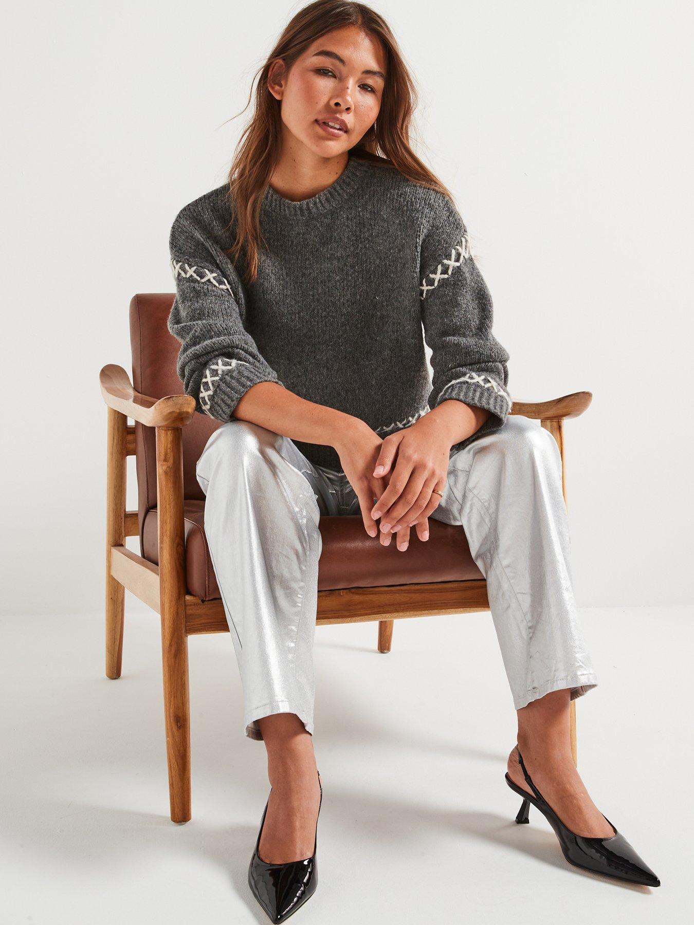 only-round-neck-stitch-detail-jumper-greydetail