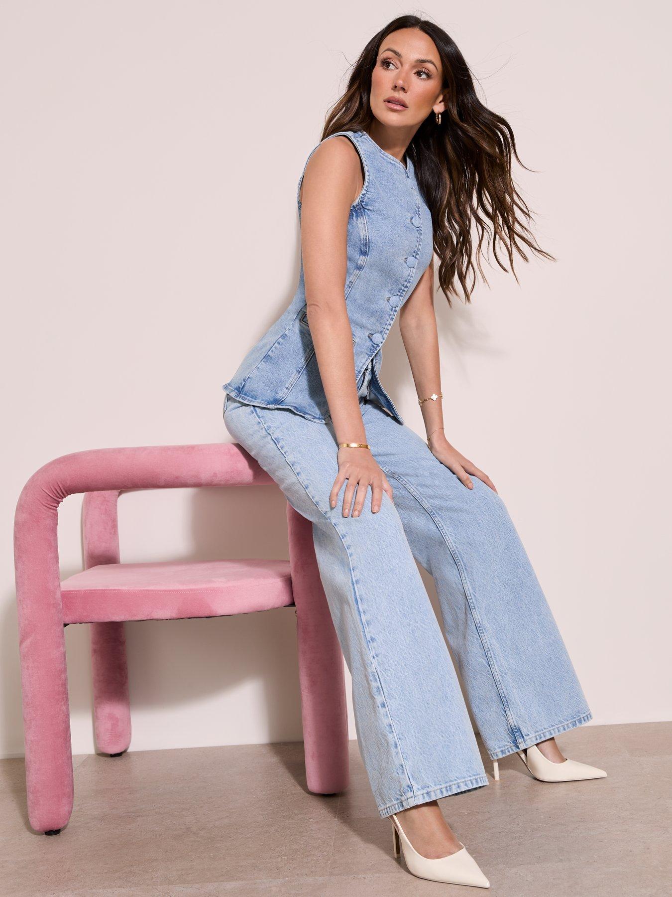 michelle-keegan-wide-leg-jeans-light-washoutfit