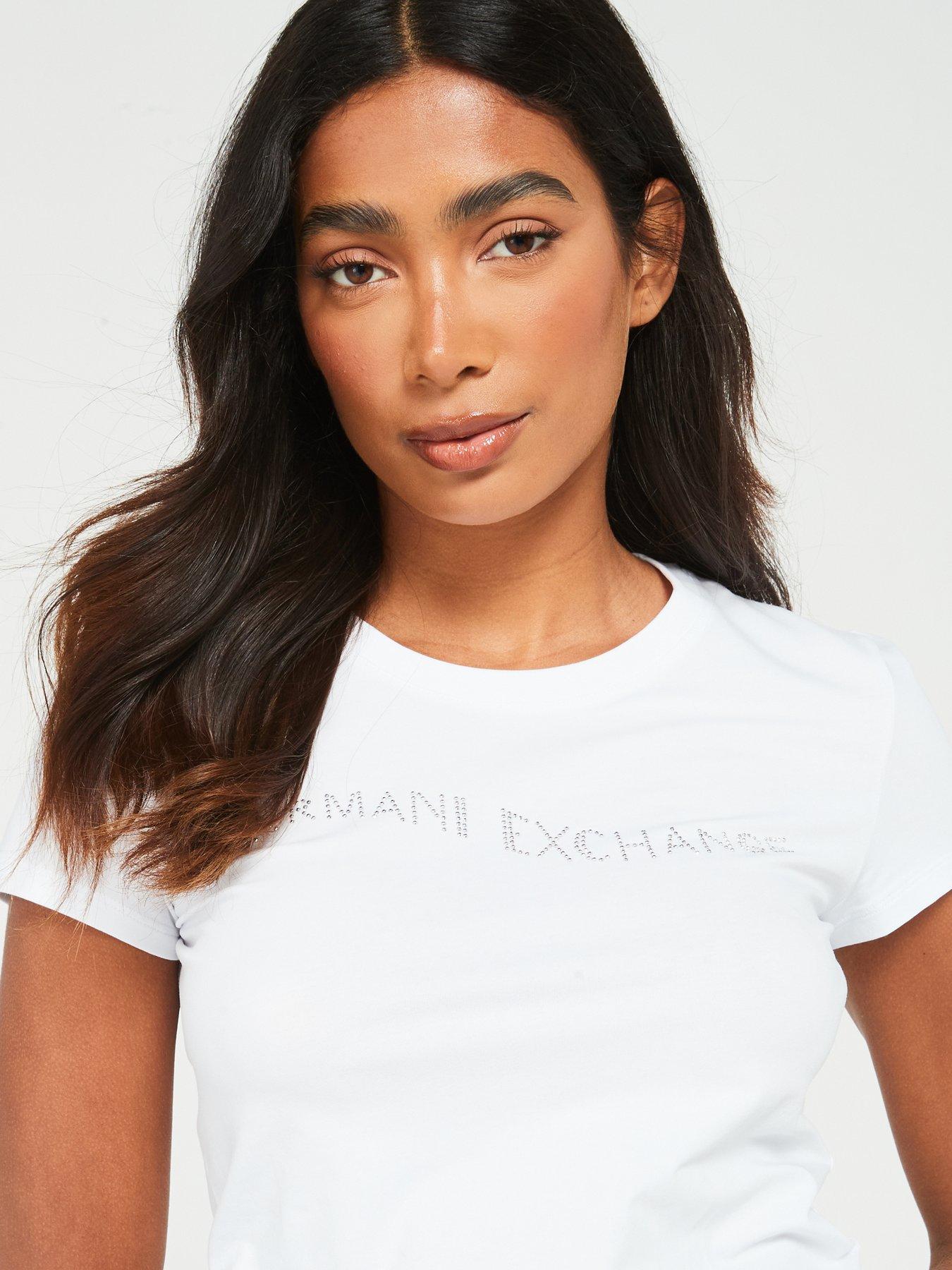 armani-exchange-diamante-logo-t-shirt-whiteoutfit