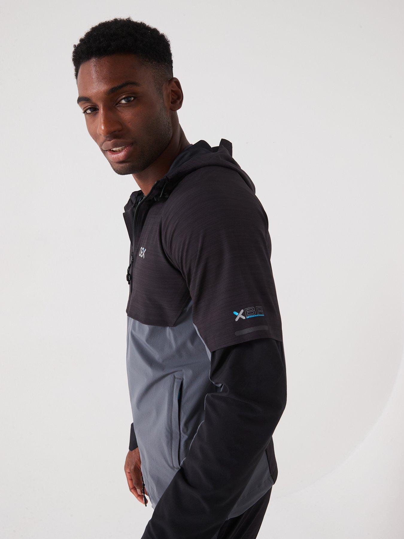 oex-mens-peak-track-top-dark-greyoutfit