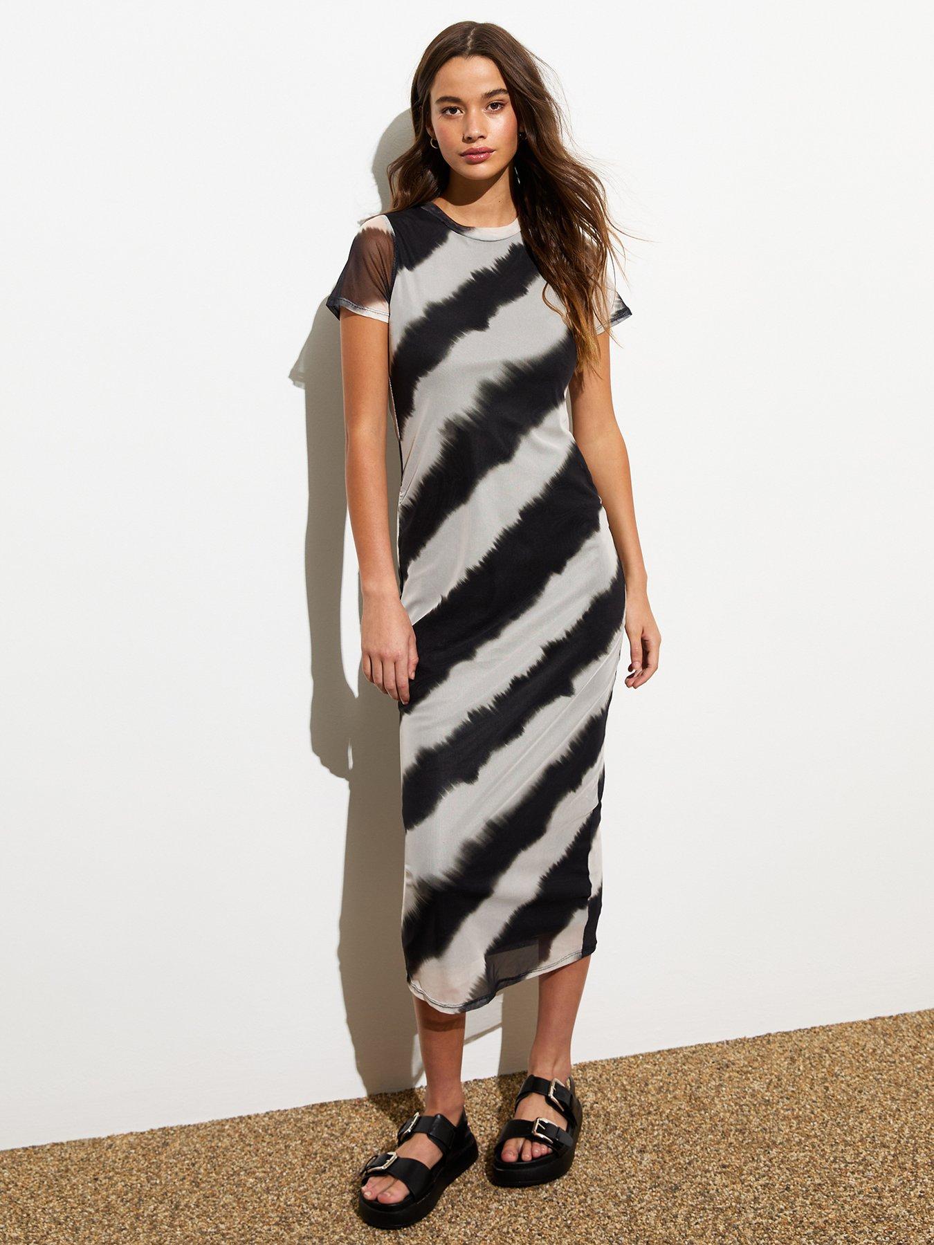 new-look-black-ombre-stripe-short-sleeve-bodycon-midi-dress