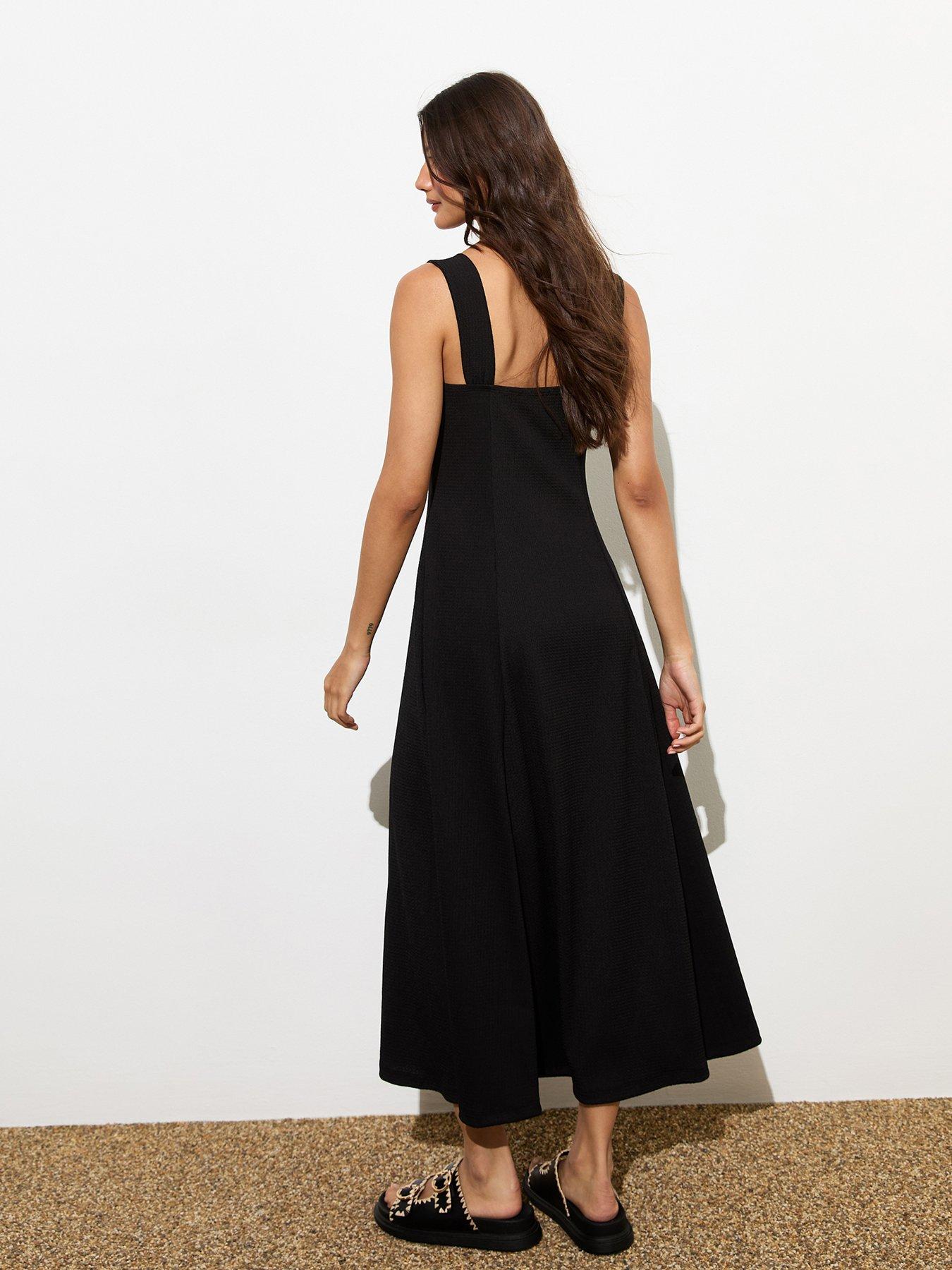 new-look-black-crinkle-square-neck-midi-dressstillFront