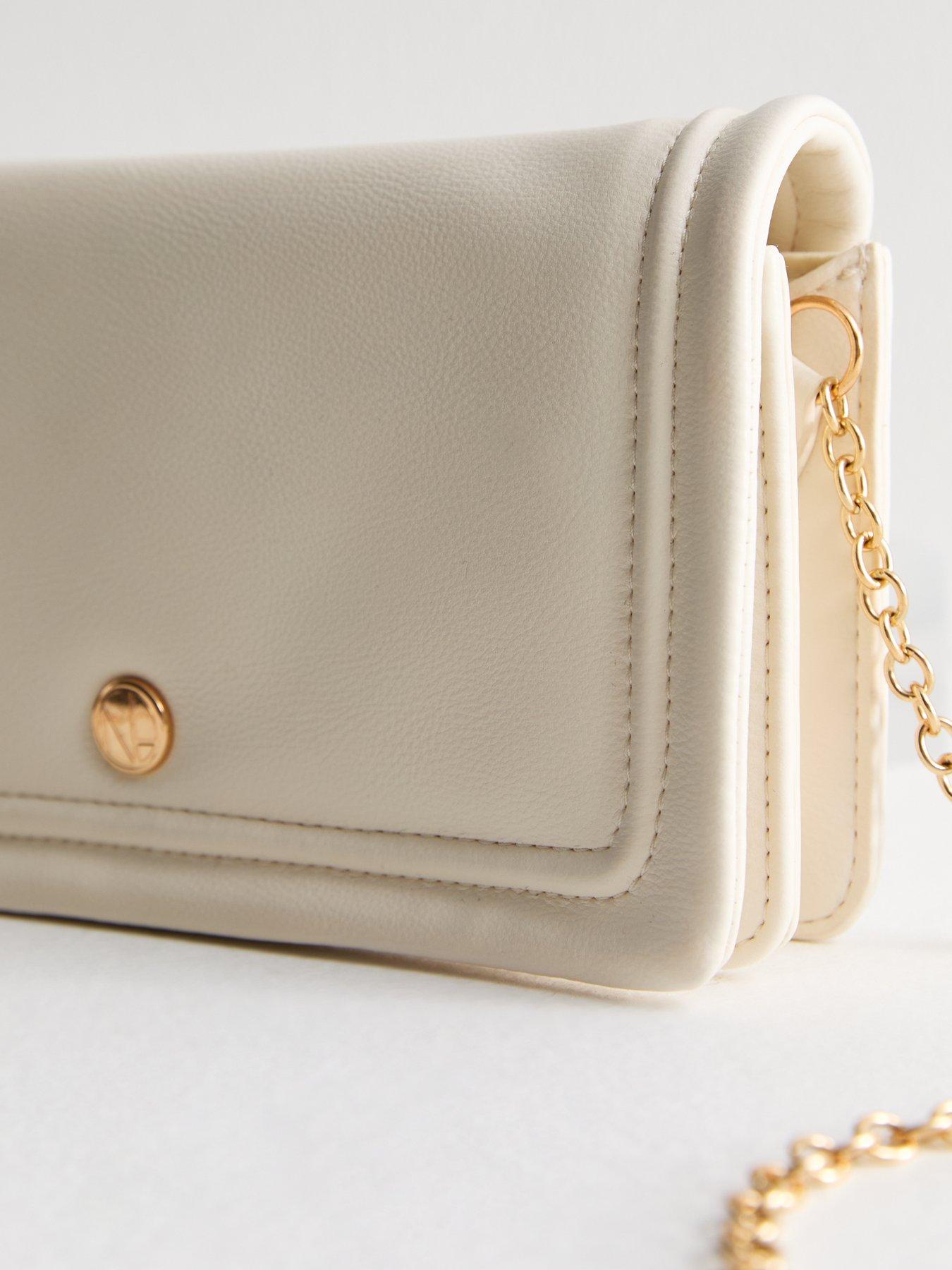 new-look-cream-leather-look-cross-body-clutch-bagoutfit