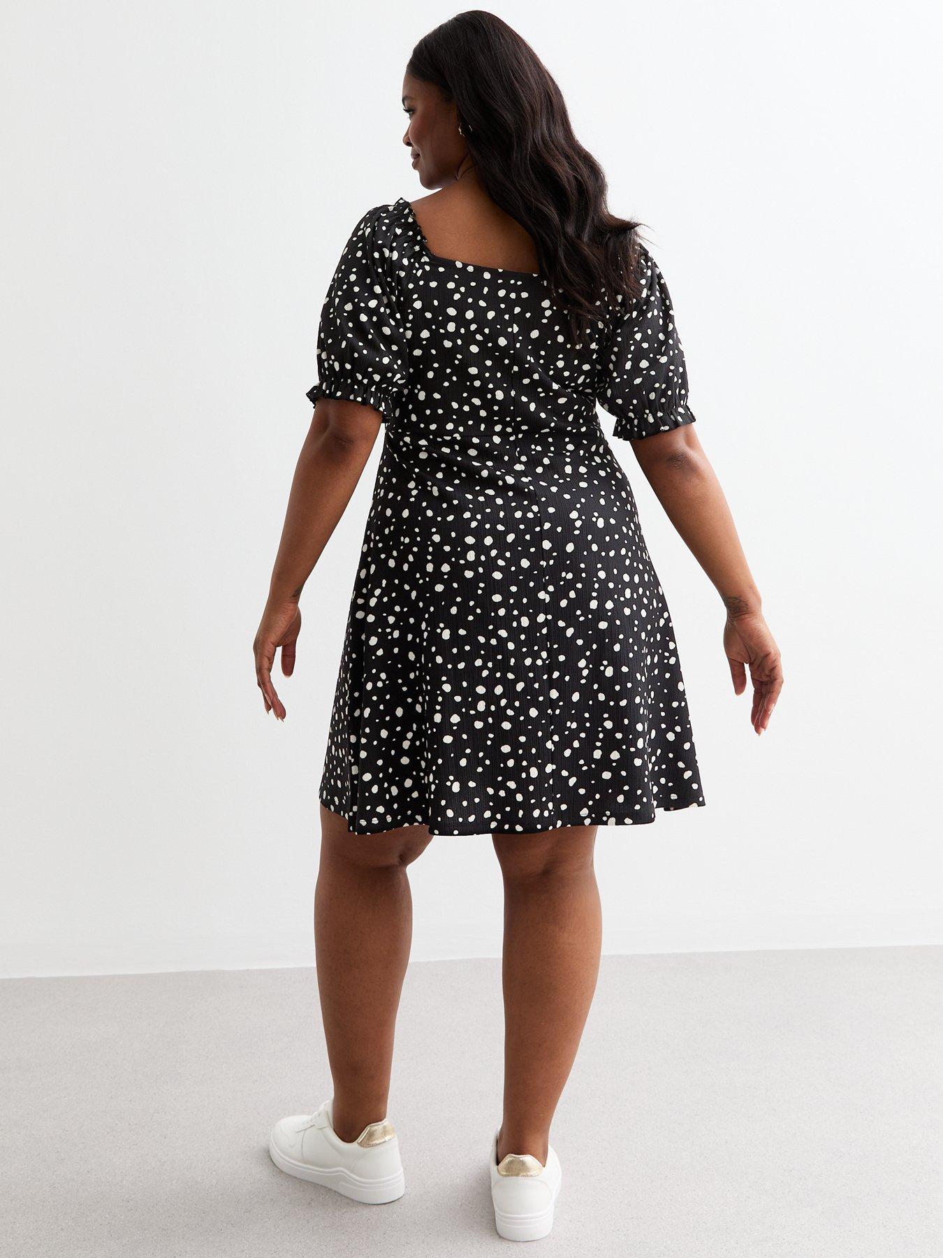 new-look-curve-spot-crinkle-puff-sleeve-mini-dress-printstillFront