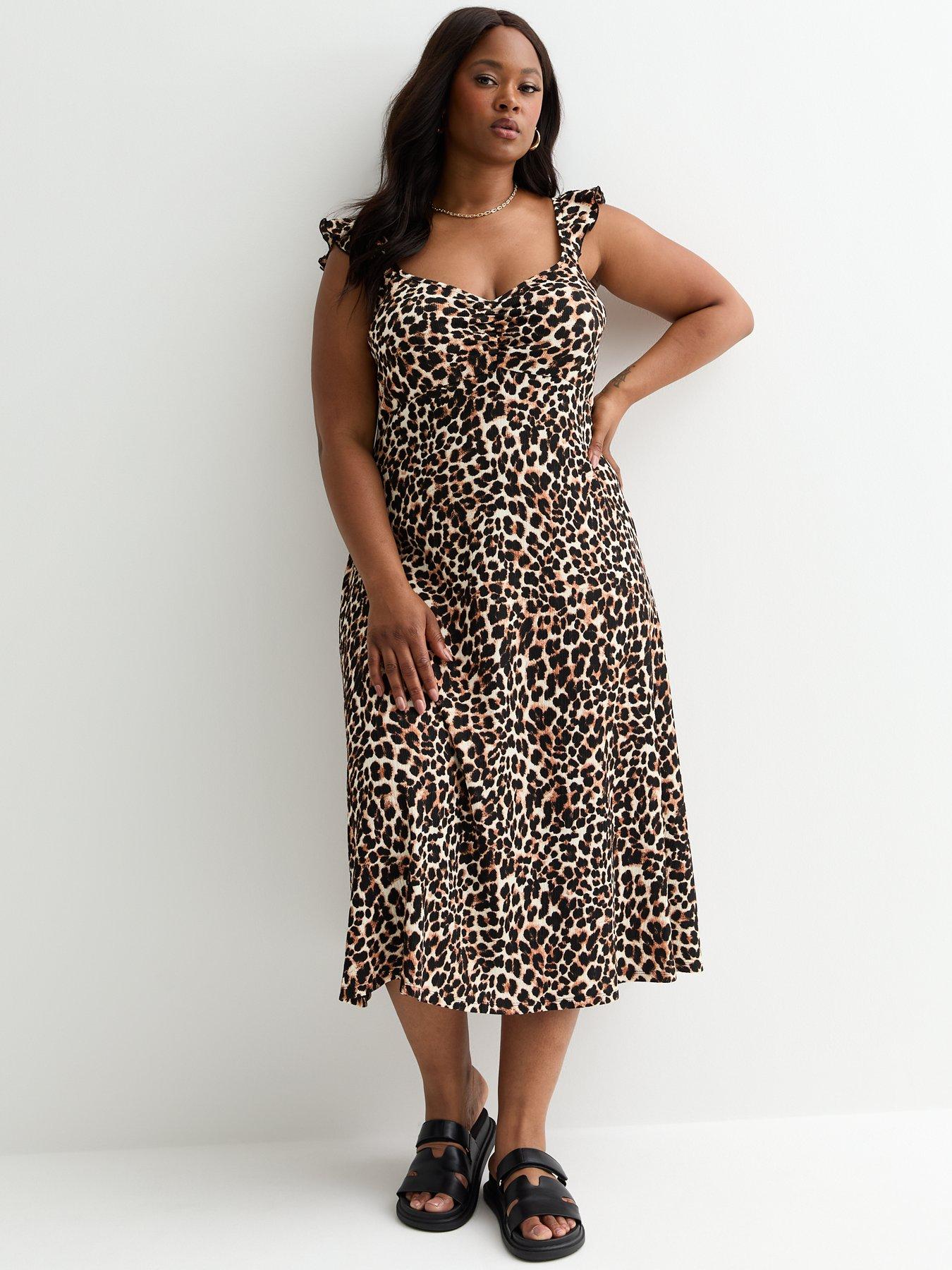 new-look-curves-brown-crinkle-leopard-print-ruched-front-midi-dress