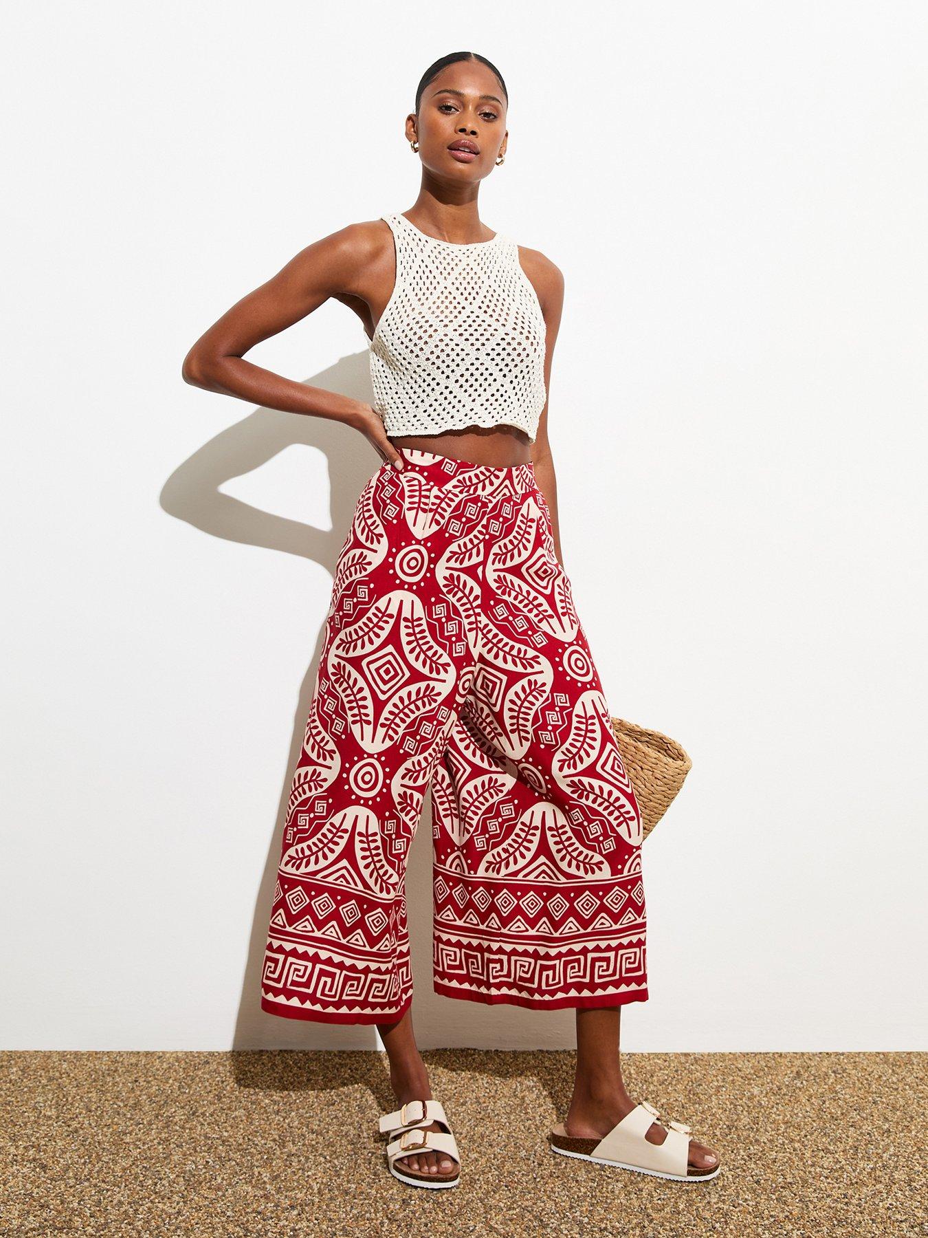 new-look-red-abstract-print-wide-leg-cropped-trousers