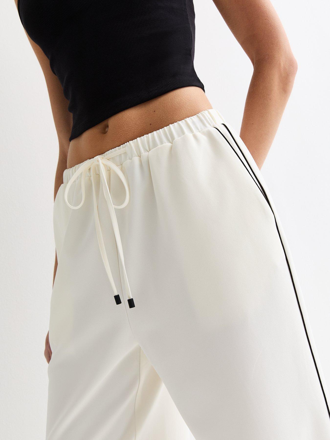 new-look-off-elasticated-waist-joggers-whiteoutfit