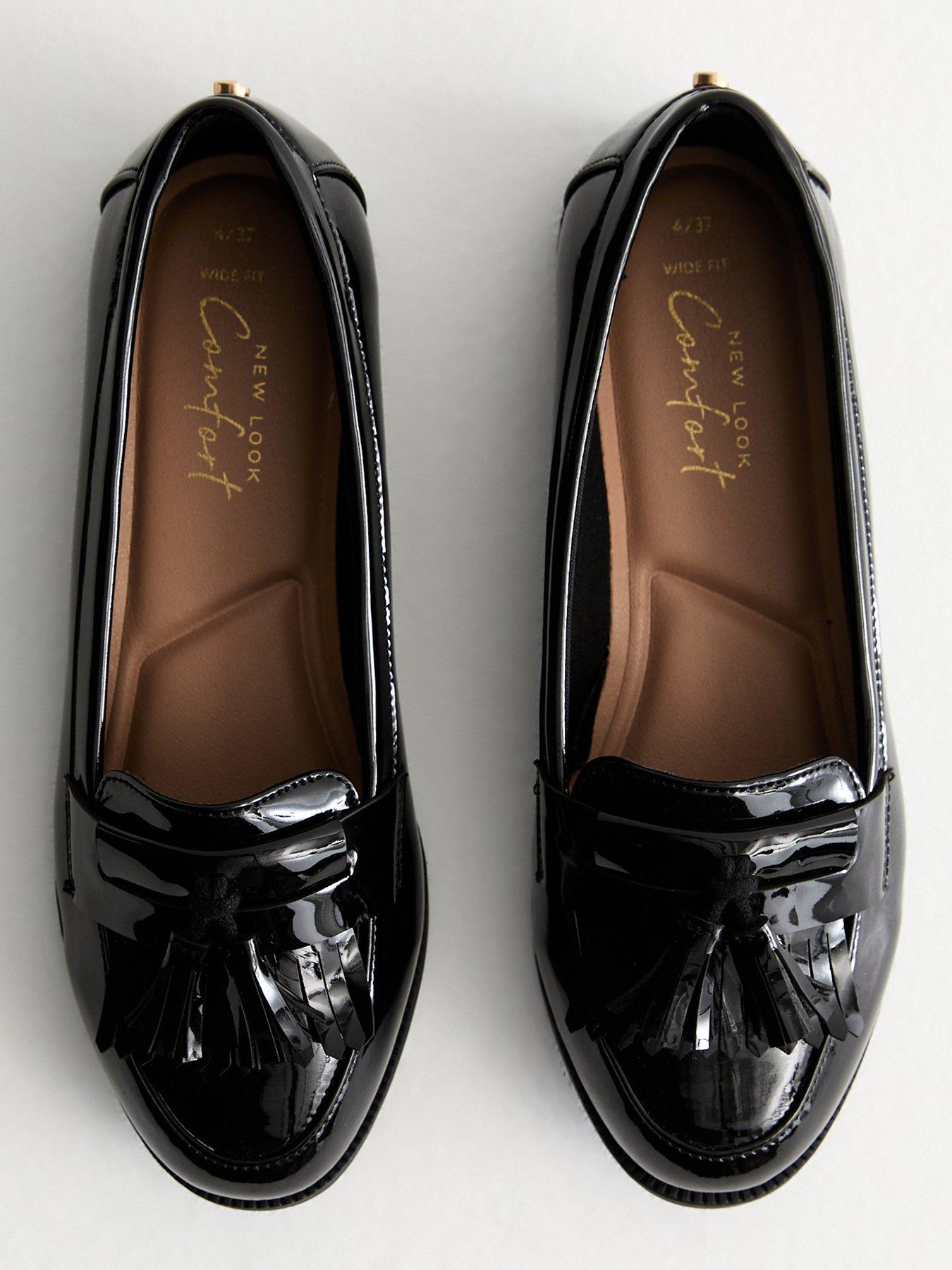 new-look-wide-fit-patent-tassel-loafers-blackoutfit