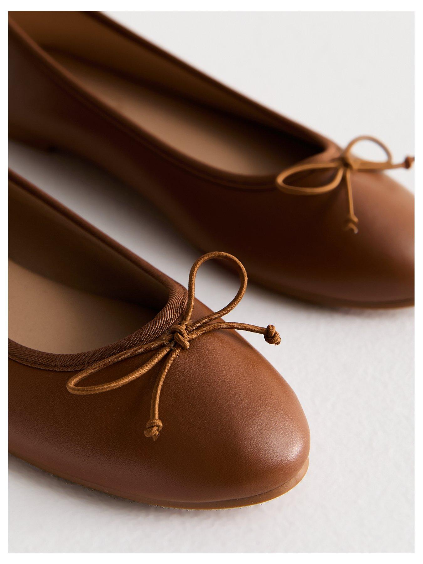 new-look-tan-bow-trim-flat-leather-look-ballerina-shoesdetail