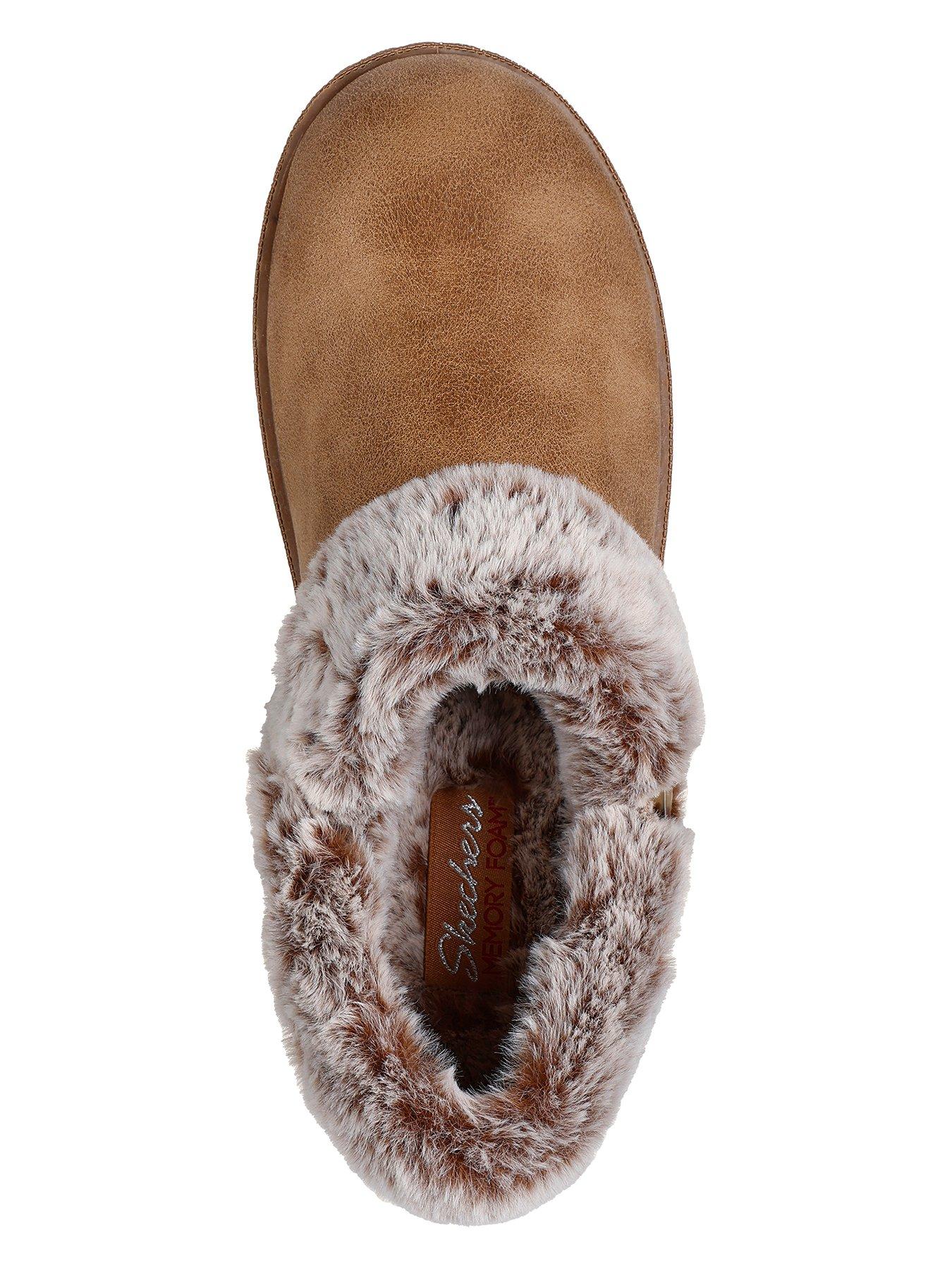 skechers-button-open-quarter-slipper-w-memory-foam-brownoutfit