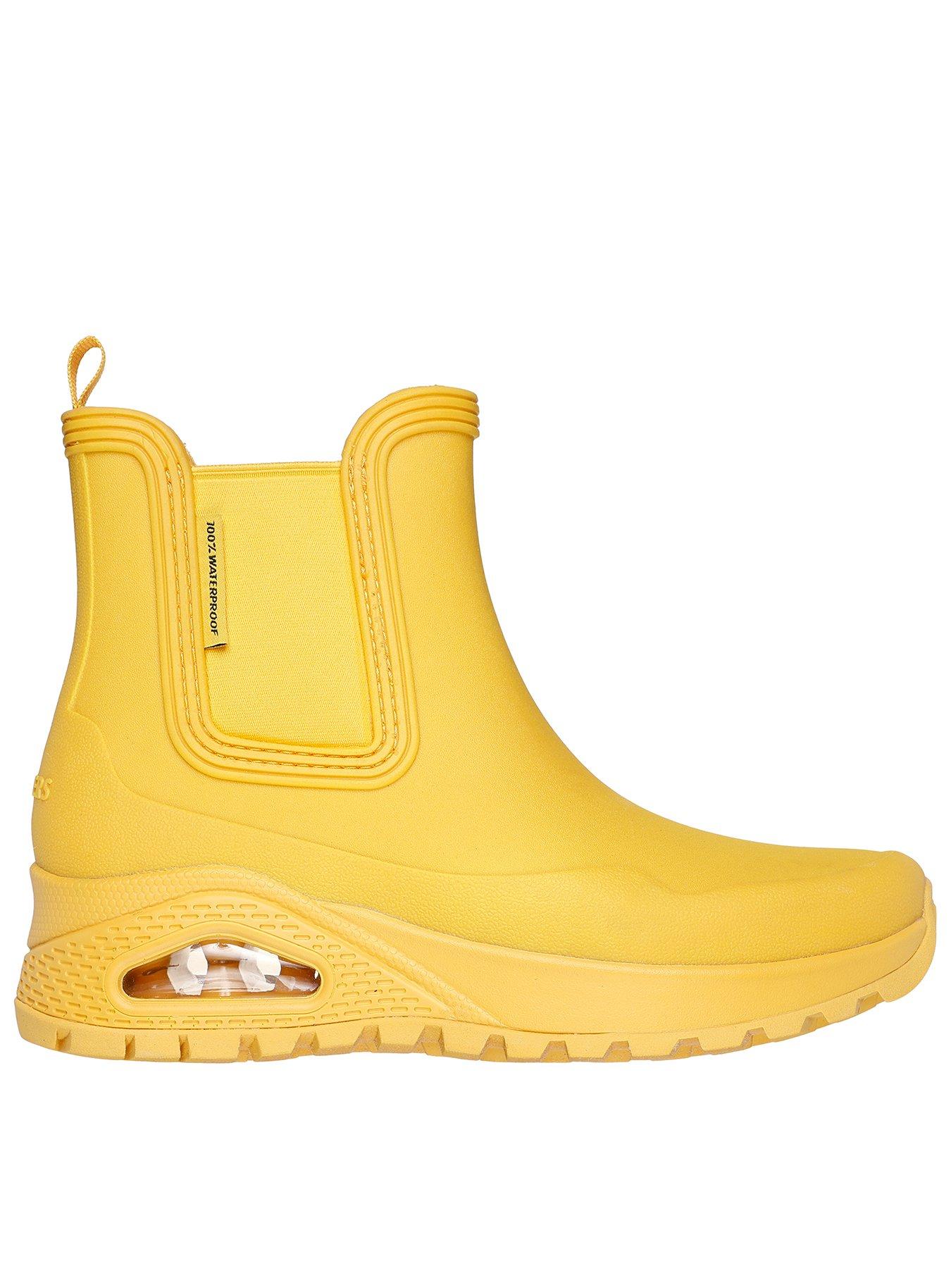 skechers-uno-rugged-dancing-in-the-rain-yellow