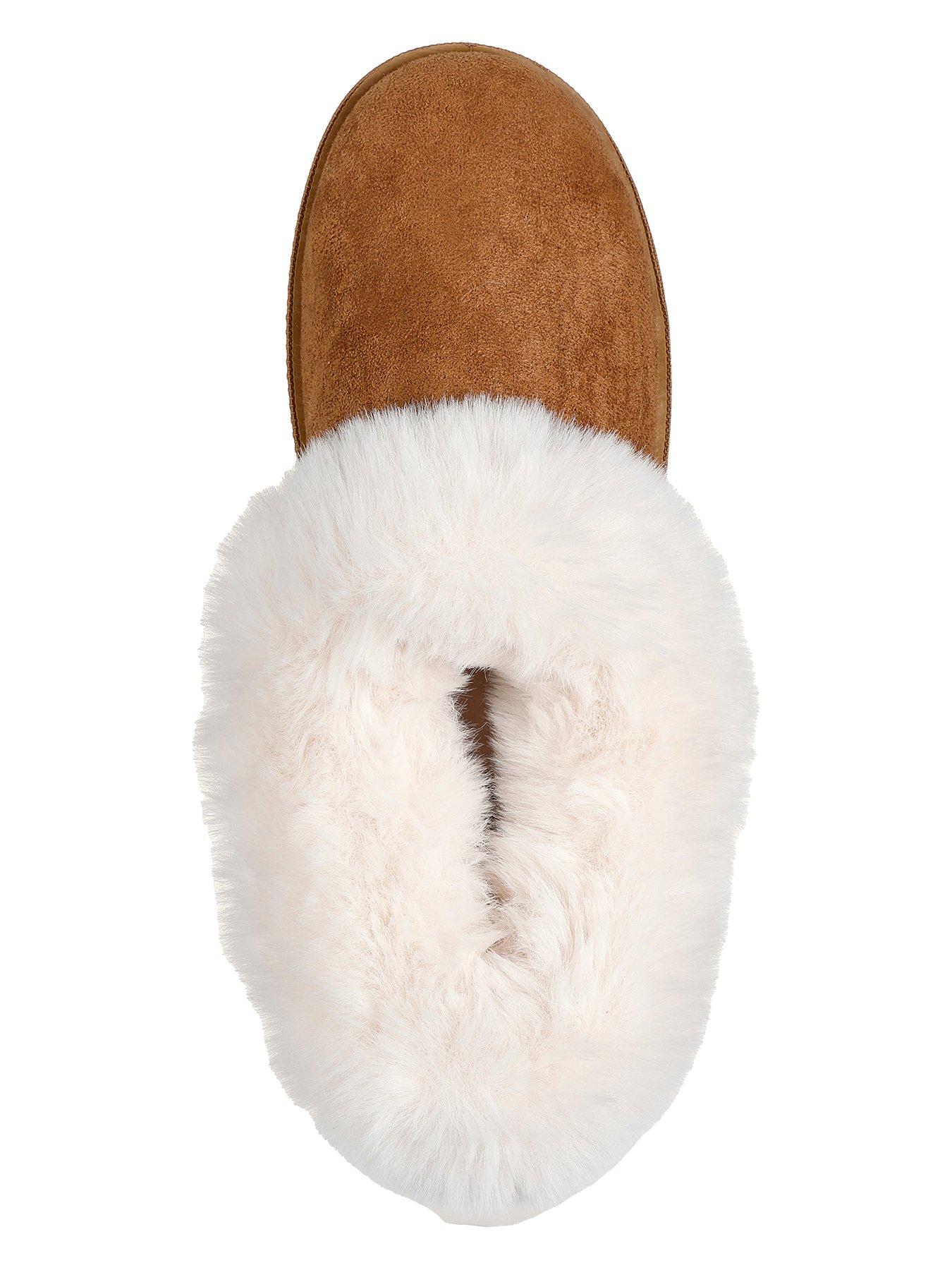 skechers-cuff-faux-fur-trim-memory-foam-slippers-brownoutfit