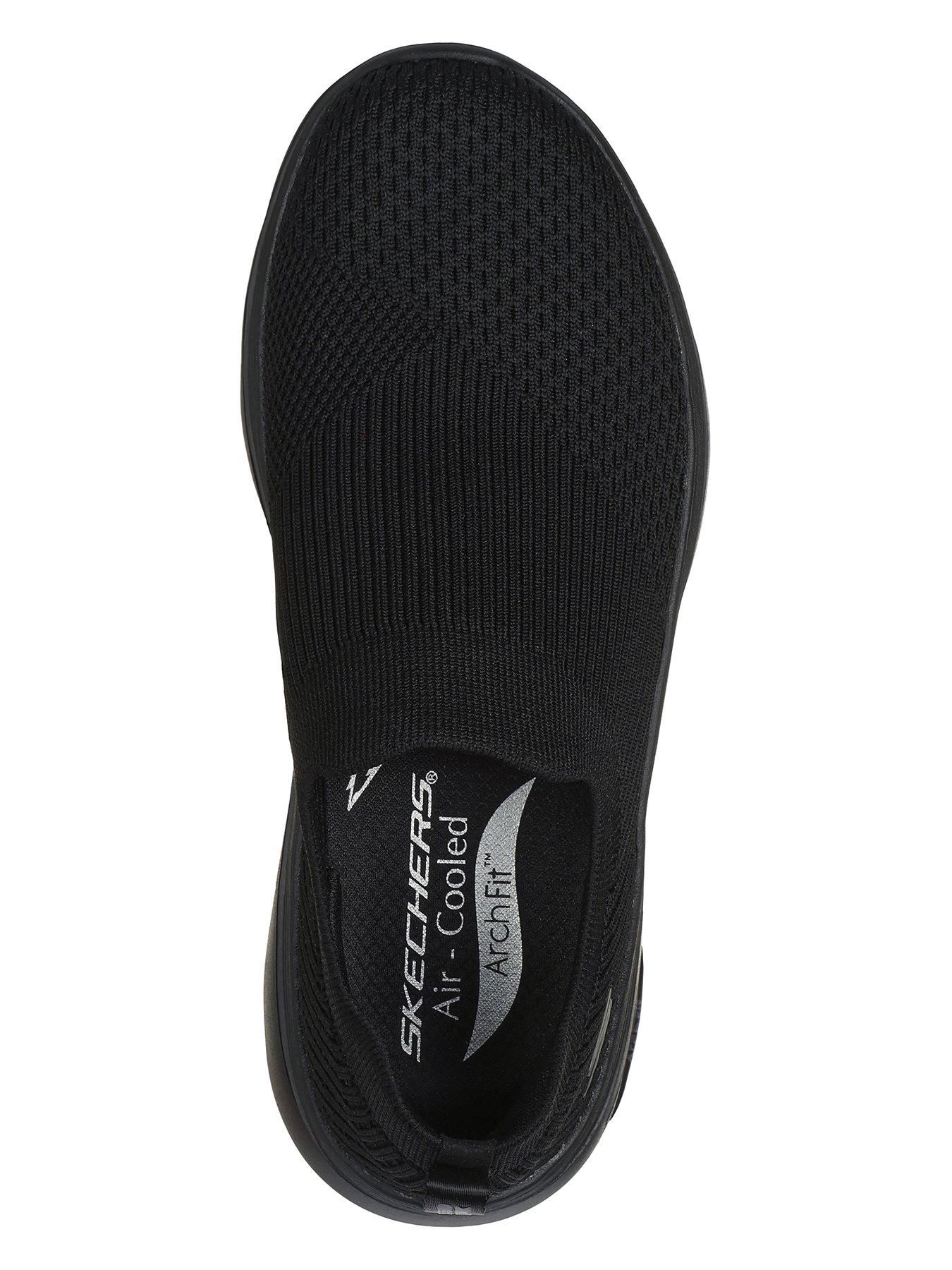 skechers-high-apex-stretch-fit-knit-slip-on-blackoutfit