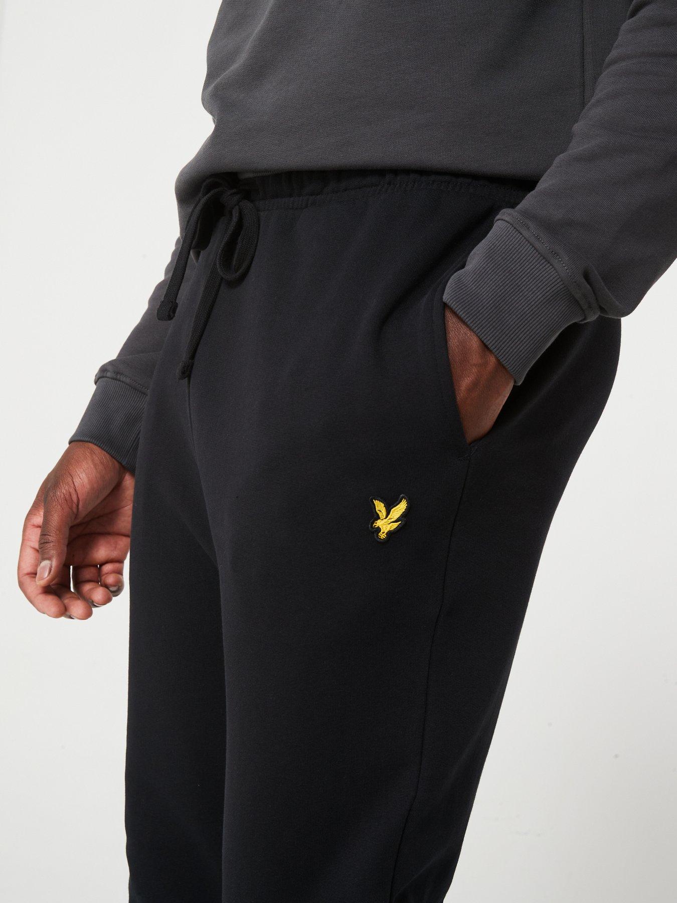 Image 4 of 5 of Lyle & Scott &amp;Amp; Slim Fit Joggers - Black