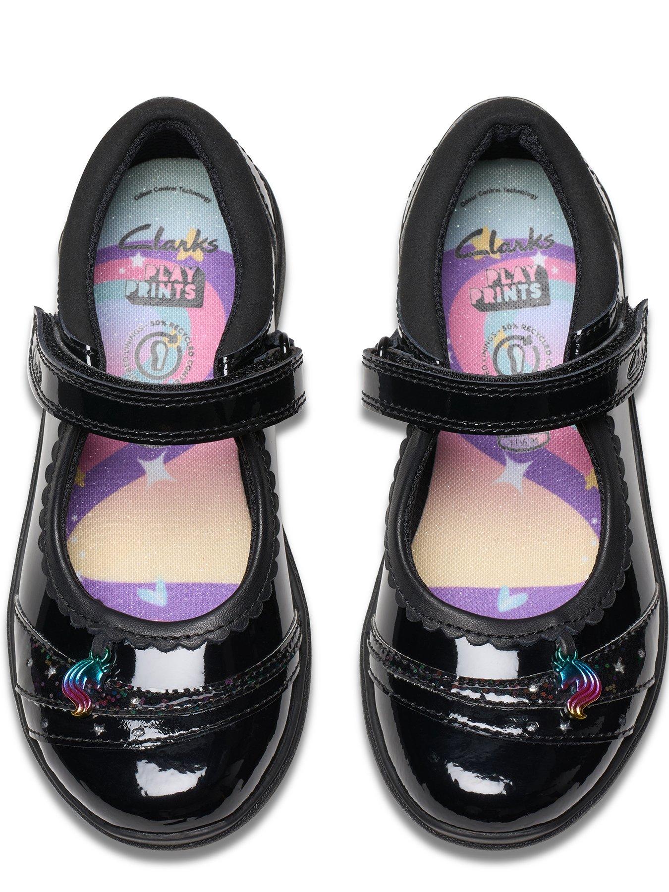 clarks-kids-relda-spark-mary-jane-patent-leather-school-shoeoutfit