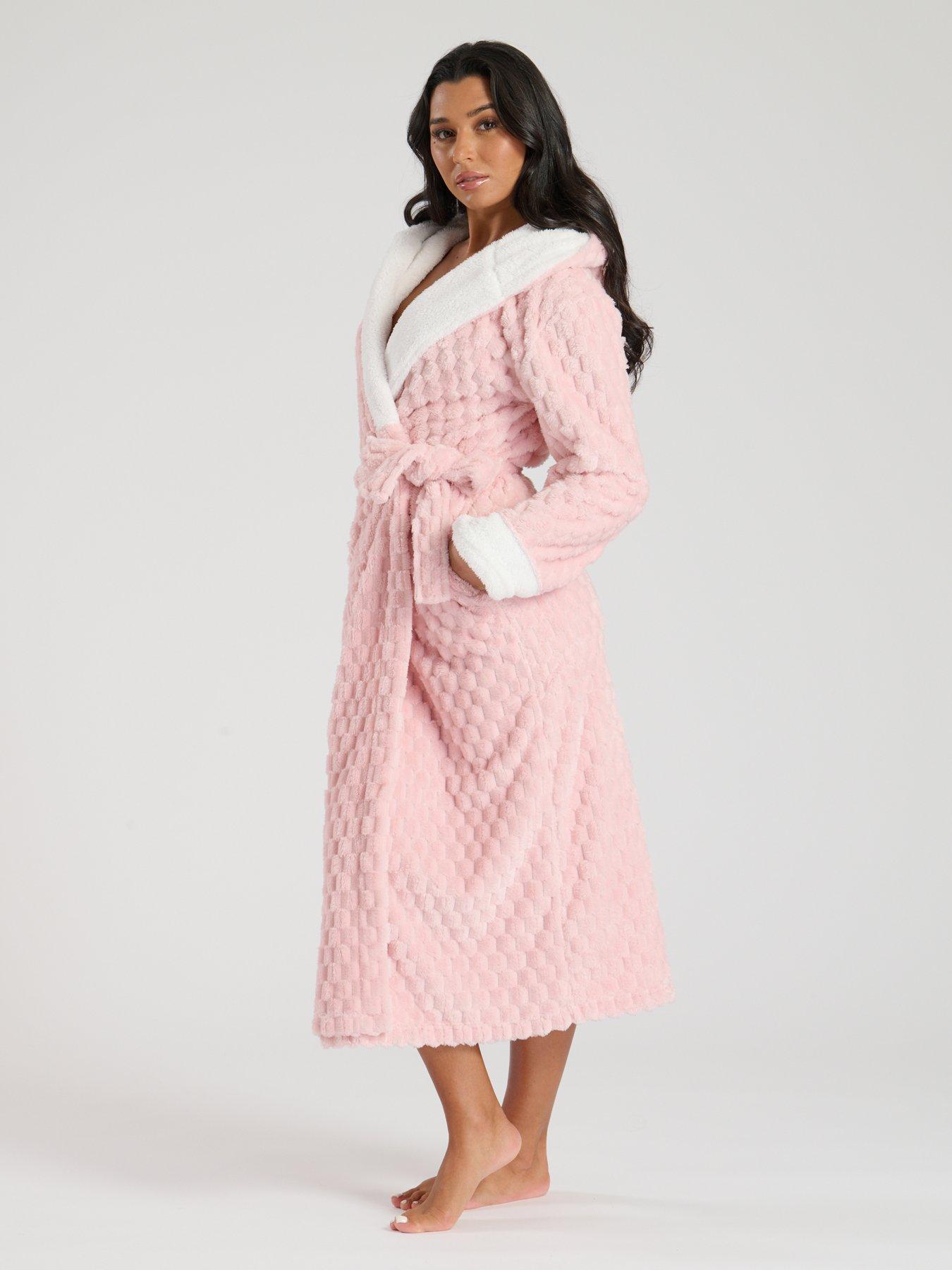 loungeable-loungeable-geometric-luxury-fleece-hooded-maxi-robe-pinkoutfit