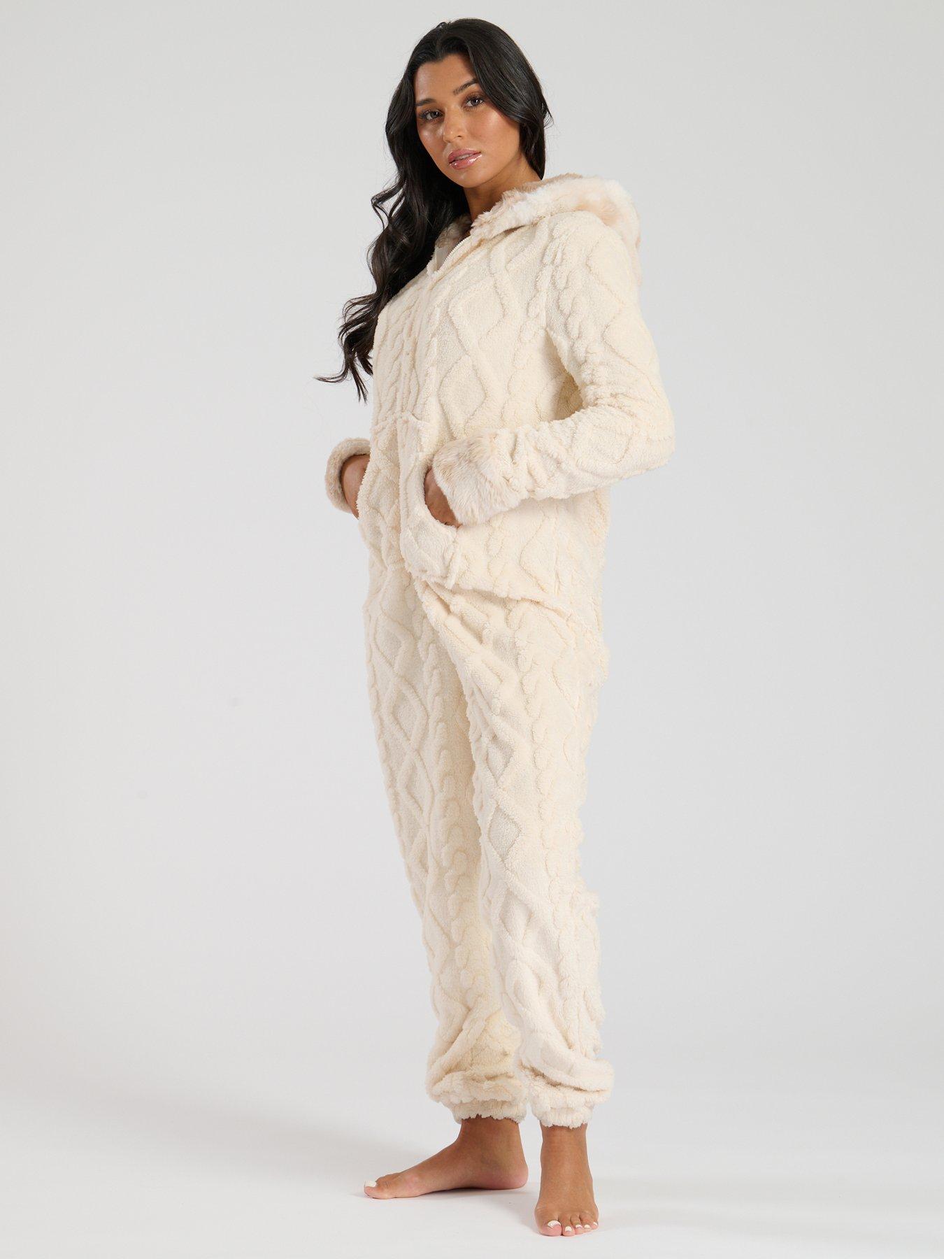 loungeable-loungeable-cable-cut-sherpa-with-faux-dur-trim-all-in-one-cream