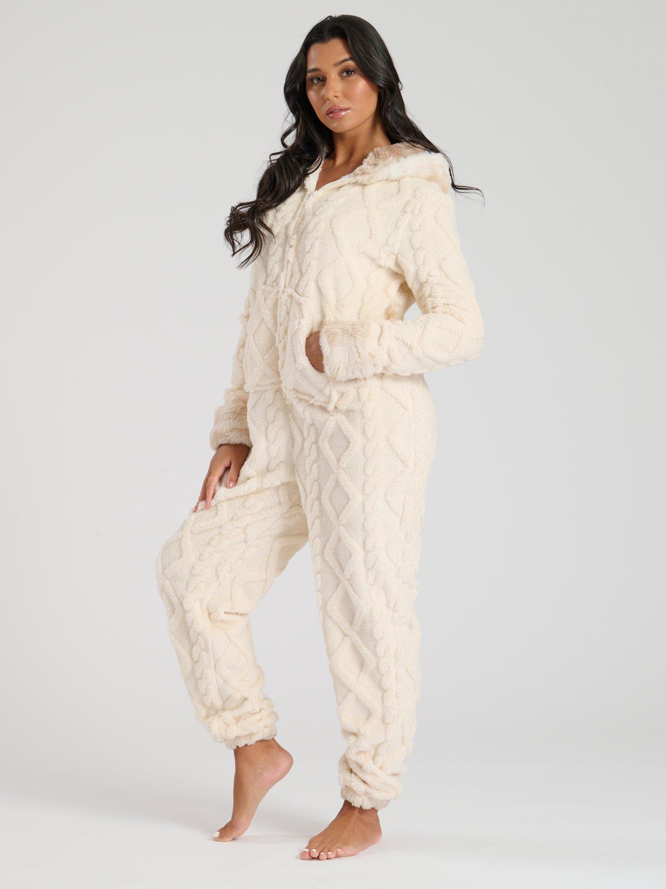 loungeable-loungeable-cable-cut-sherpa-with-faux-dur-trim-all-in-one-creamdetail