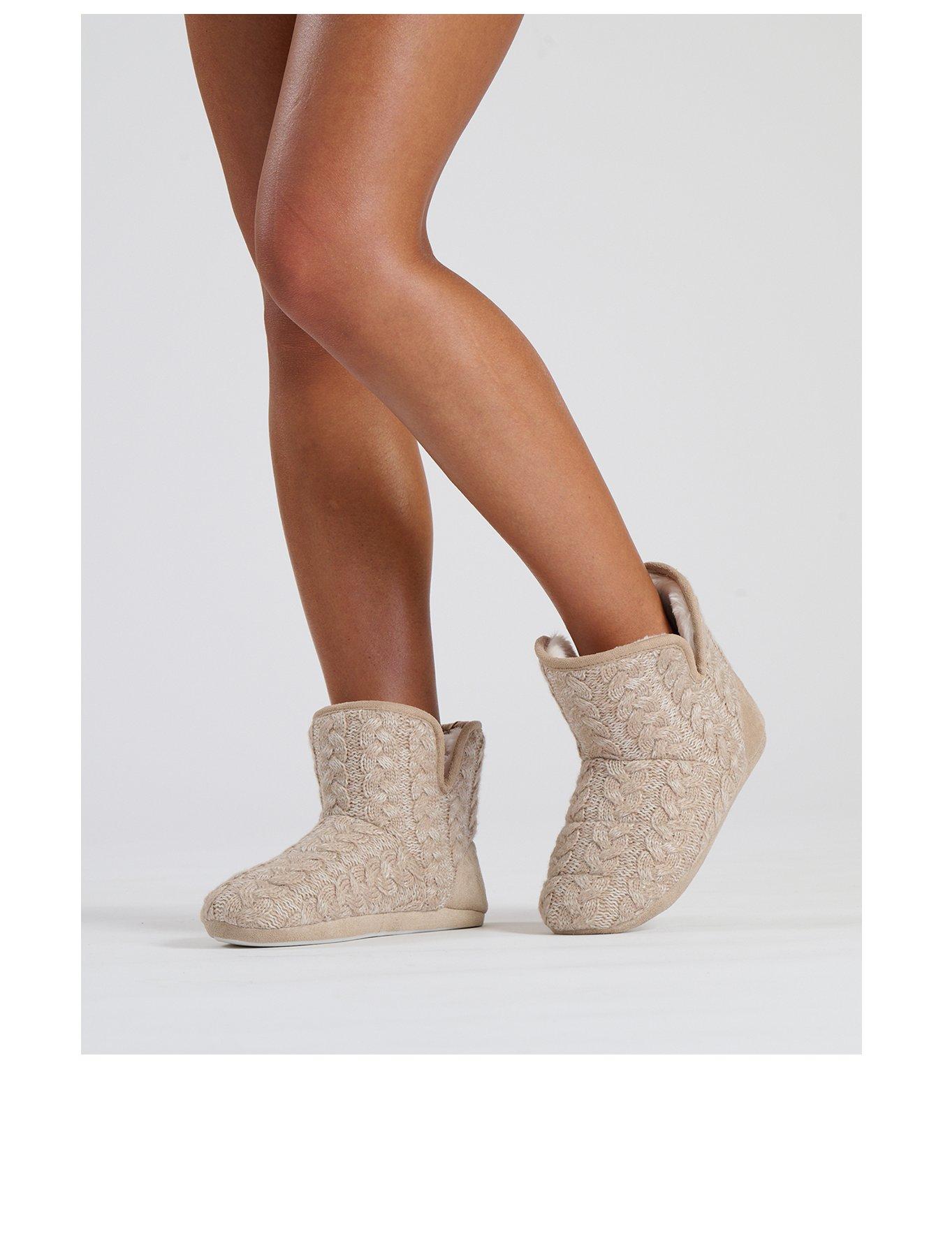 loungeable-marl-cable-bootie-beigeback