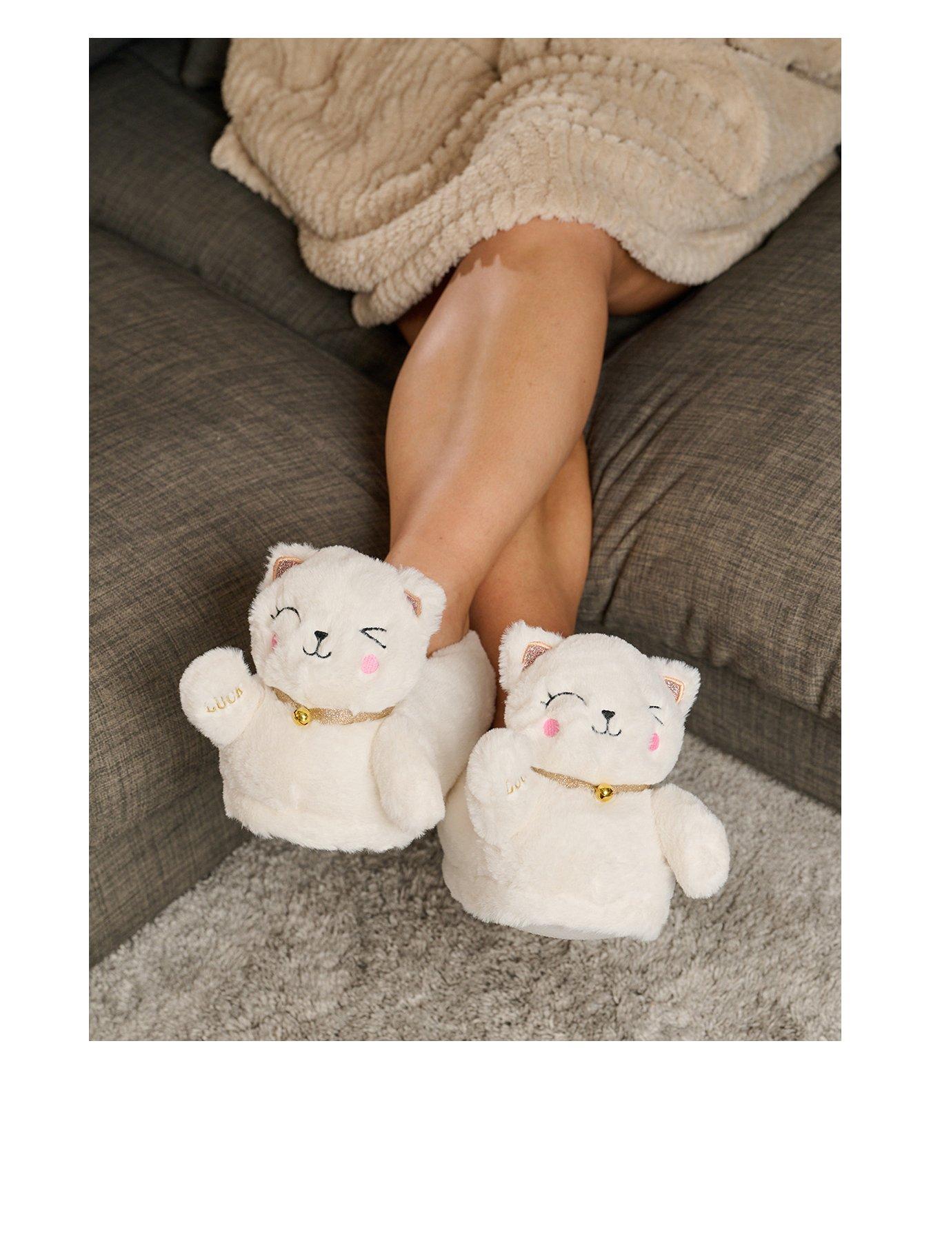 loungeable-lucky-cat-slipper-white