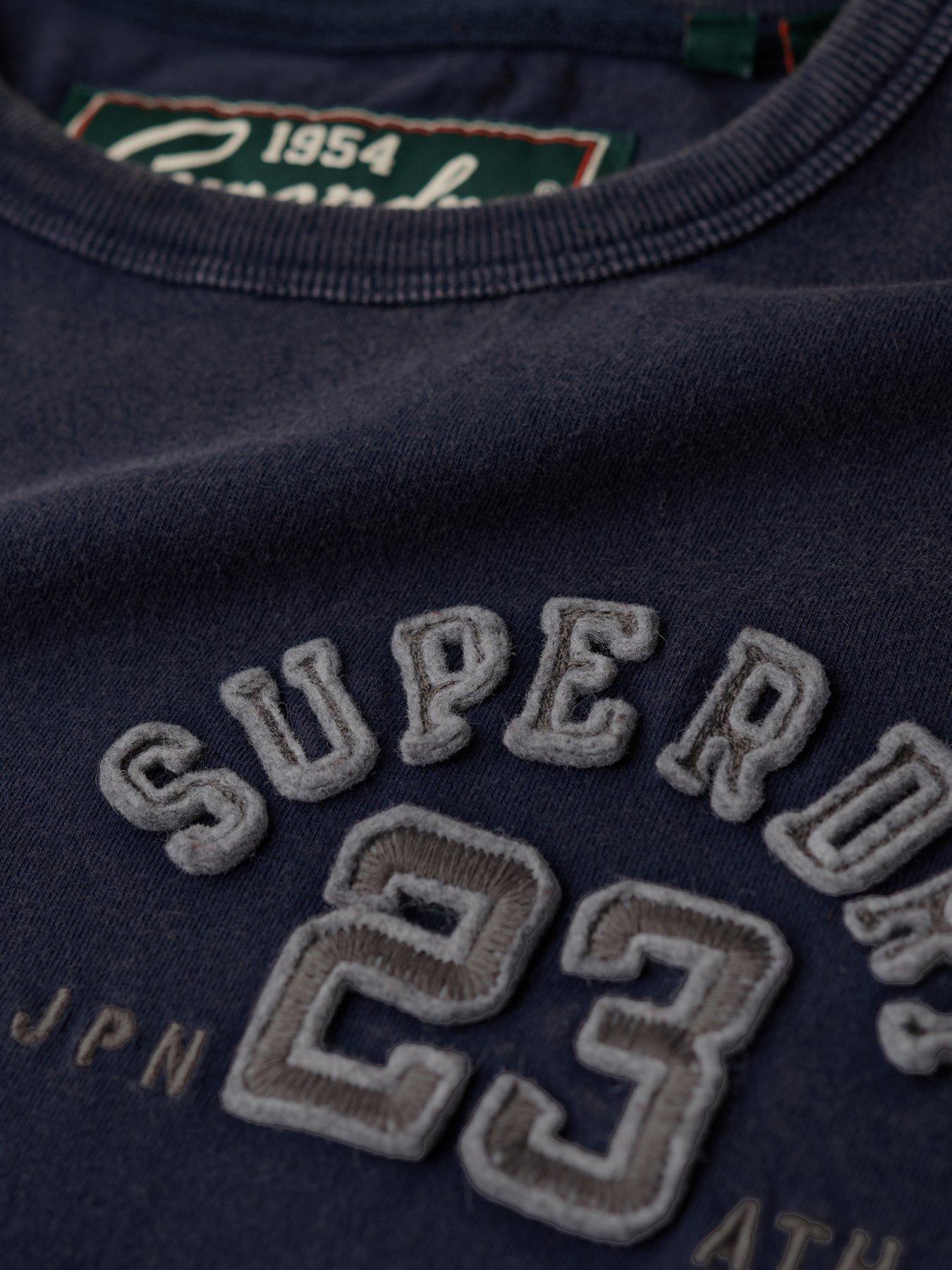 superdry-superdry-vintage-athletic-chest-short-sleeve-t-shirt-navyoutfit