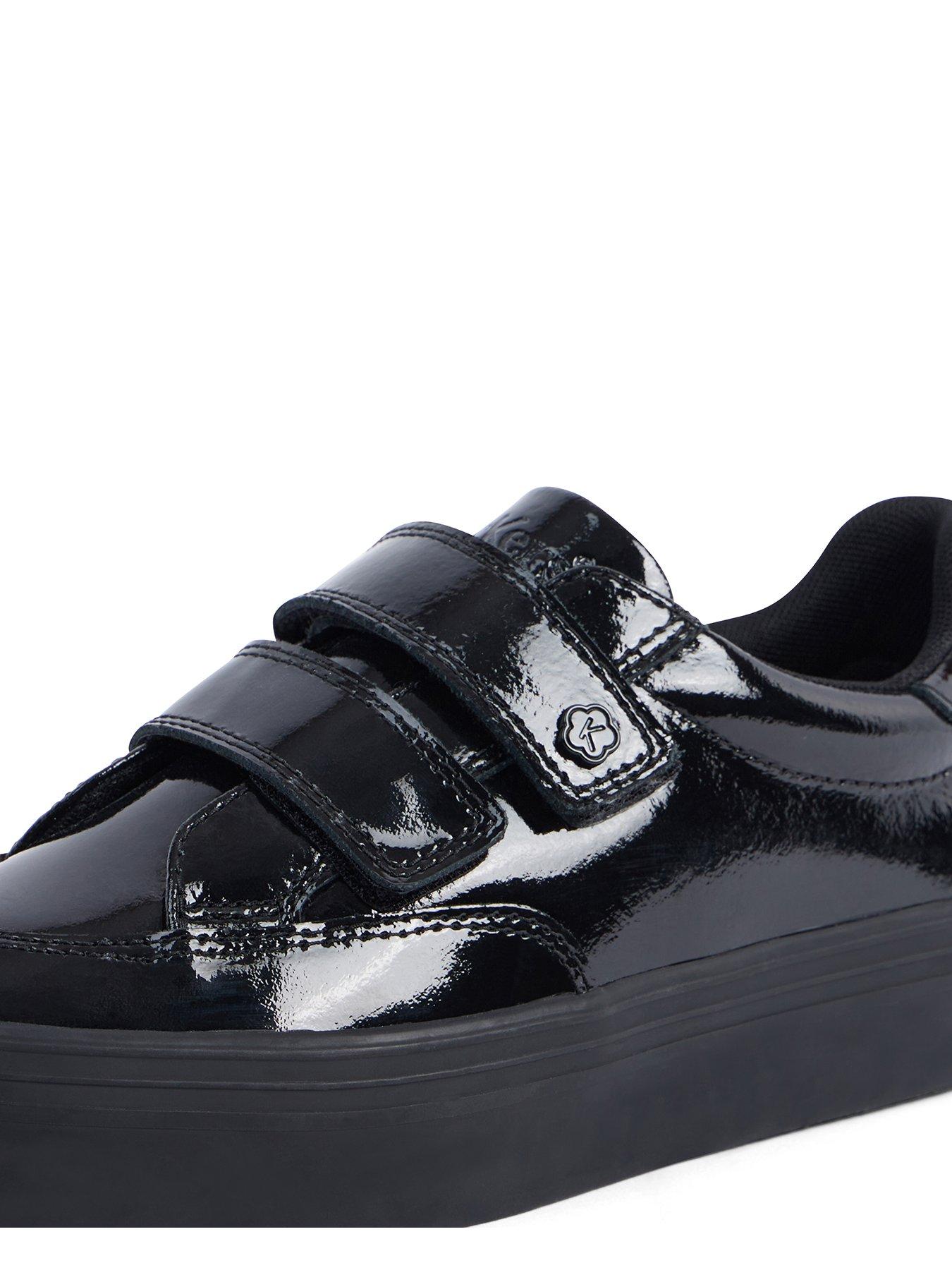 kickers-girls-tovni-stack-lo-vel-patent-leather-school-shoe-blackdetail