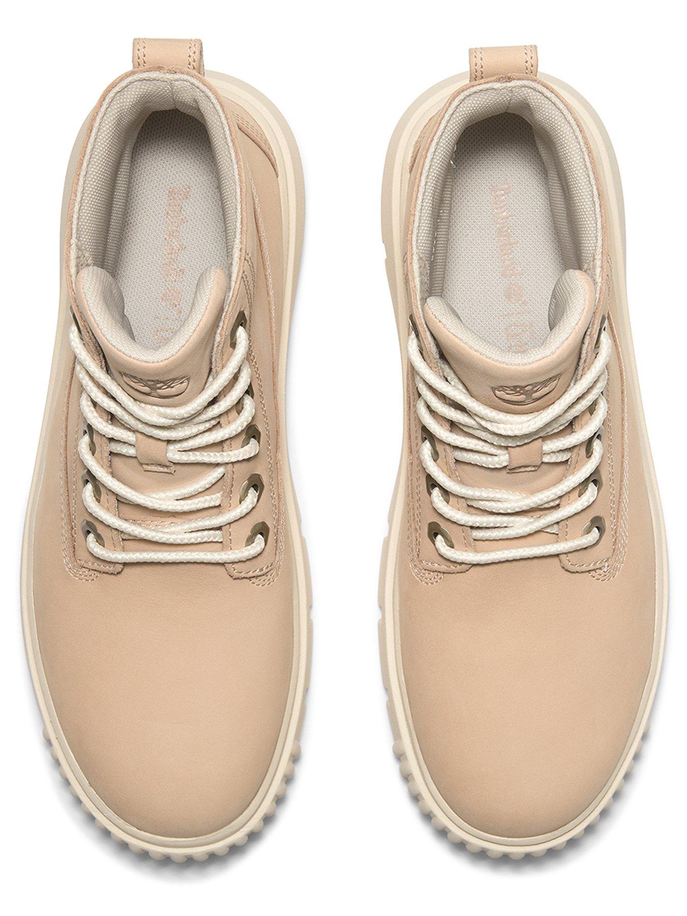 timberland-greyfield-nubuck-lace-up-boot-light-beigeoutfit