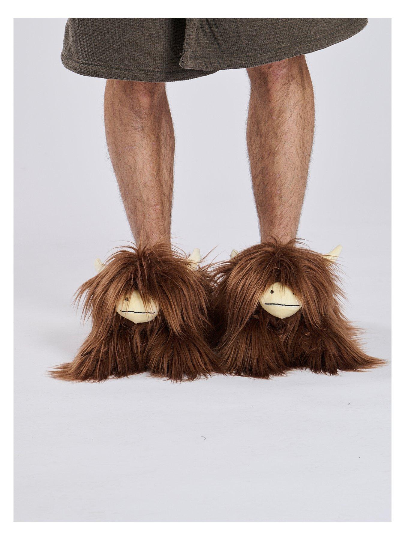 loungeable-long-hair-highland-cow-slipper-brownoutfit