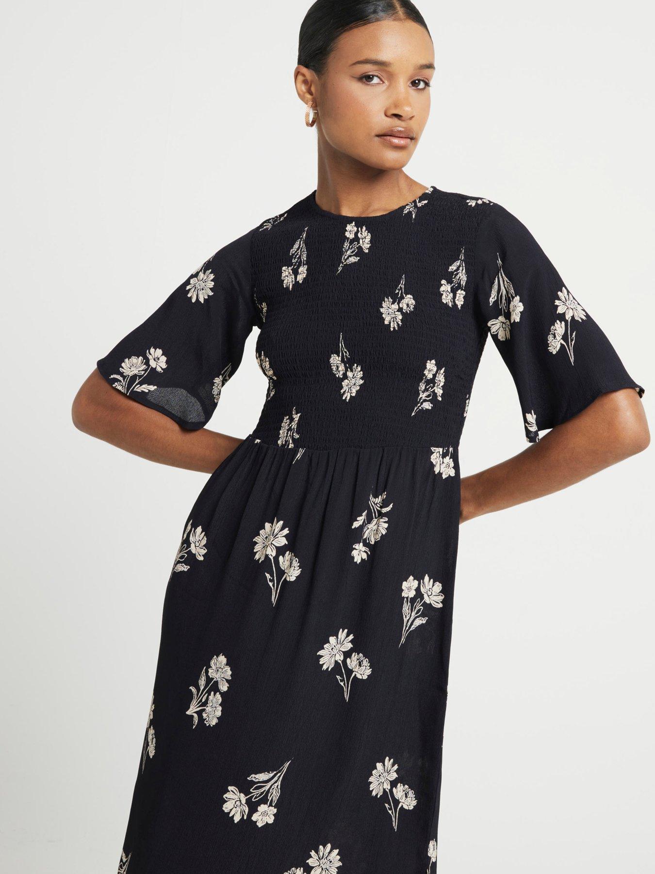 river-island-shirred-angel-sleeve-dress-blackback