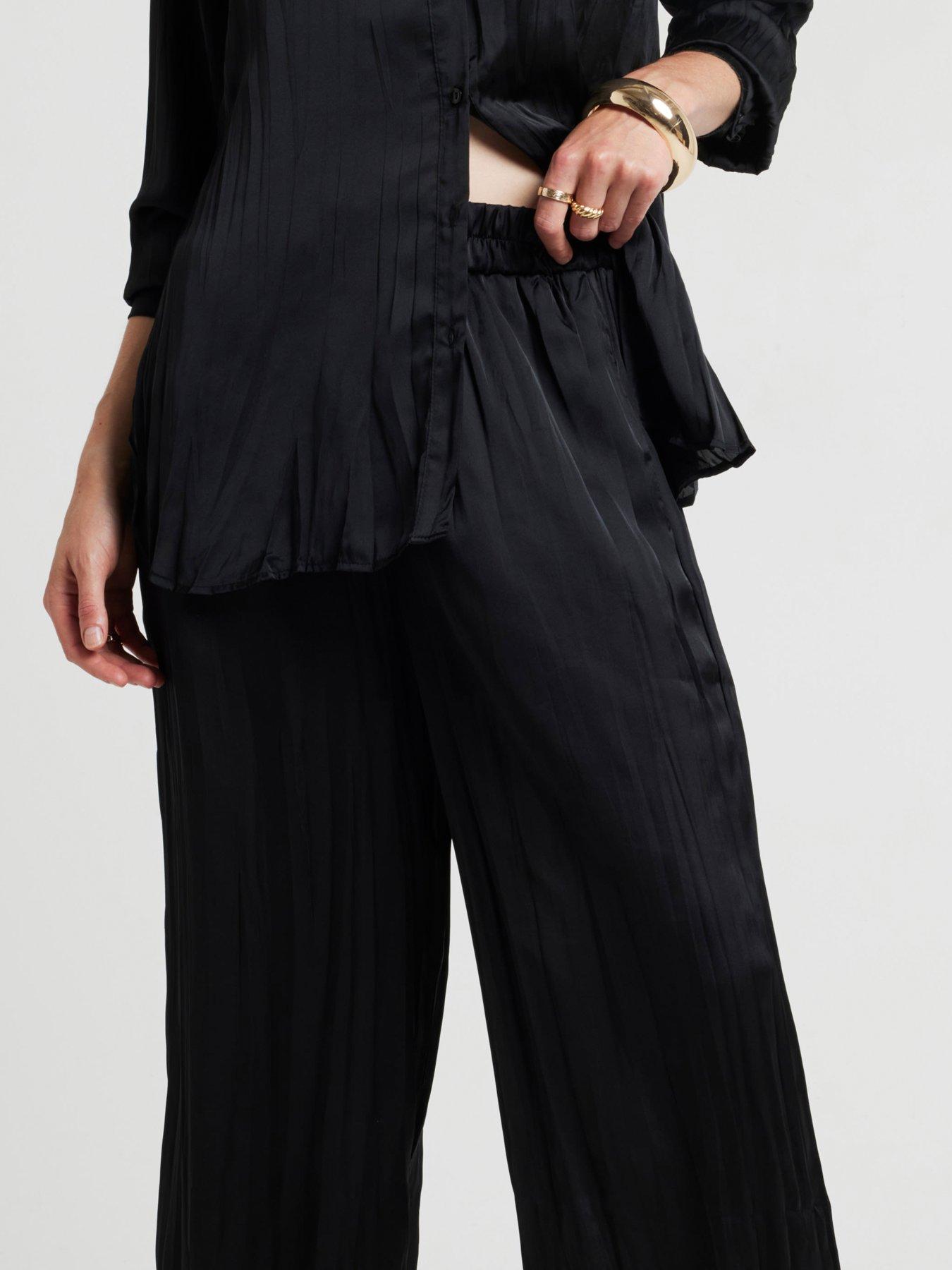 river-island-crinkle-elasticated-trousers-blackoutfit