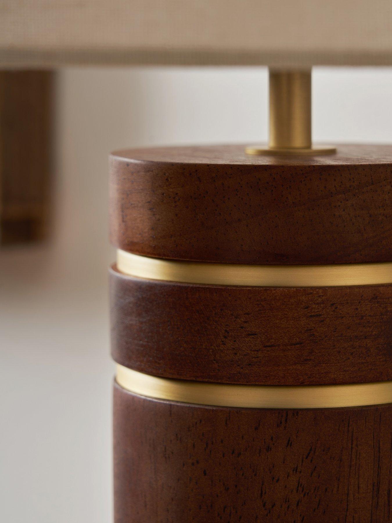 the-very-collection-wooden-table-lamp-with-brass-bandsoutfit