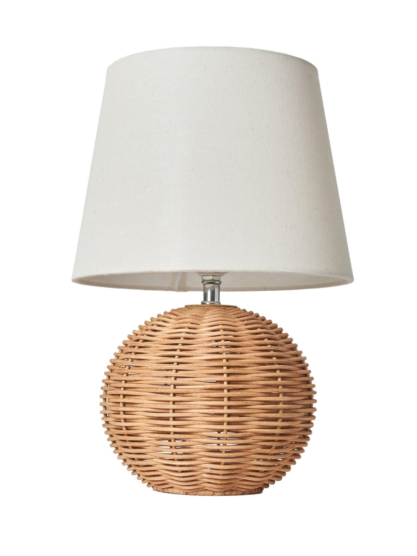 the-very-collection-small-rattan-bedside-table-lampback