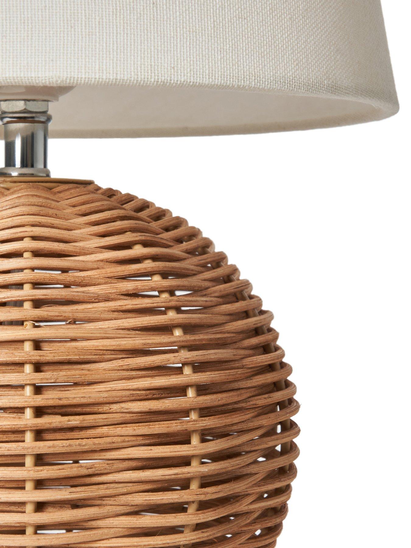 the-very-collection-small-rattan-bedside-table-lampoutfit