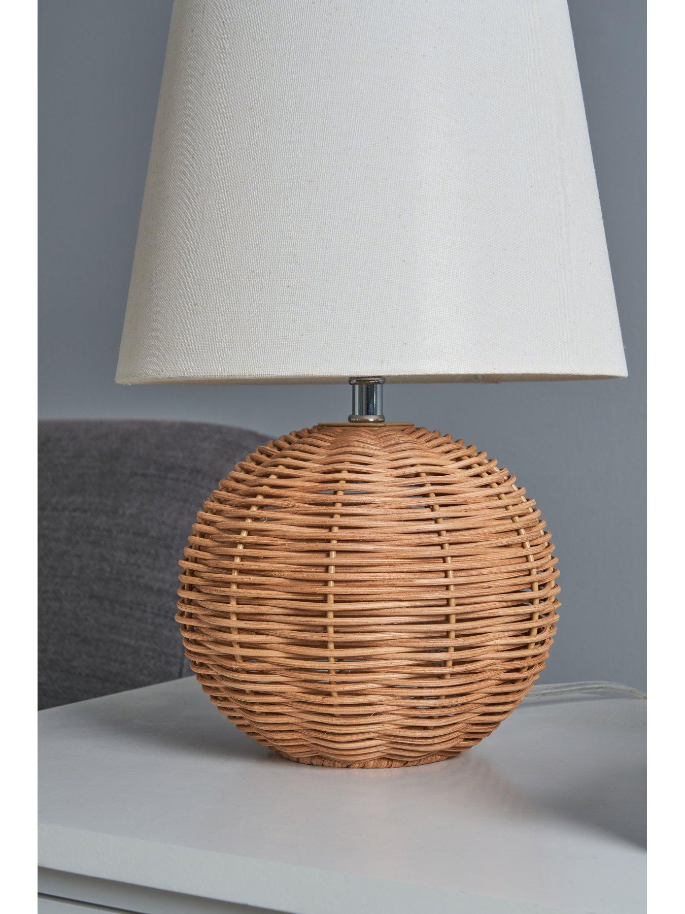 the-very-collection-small-rattan-bedside-table-lampdetail