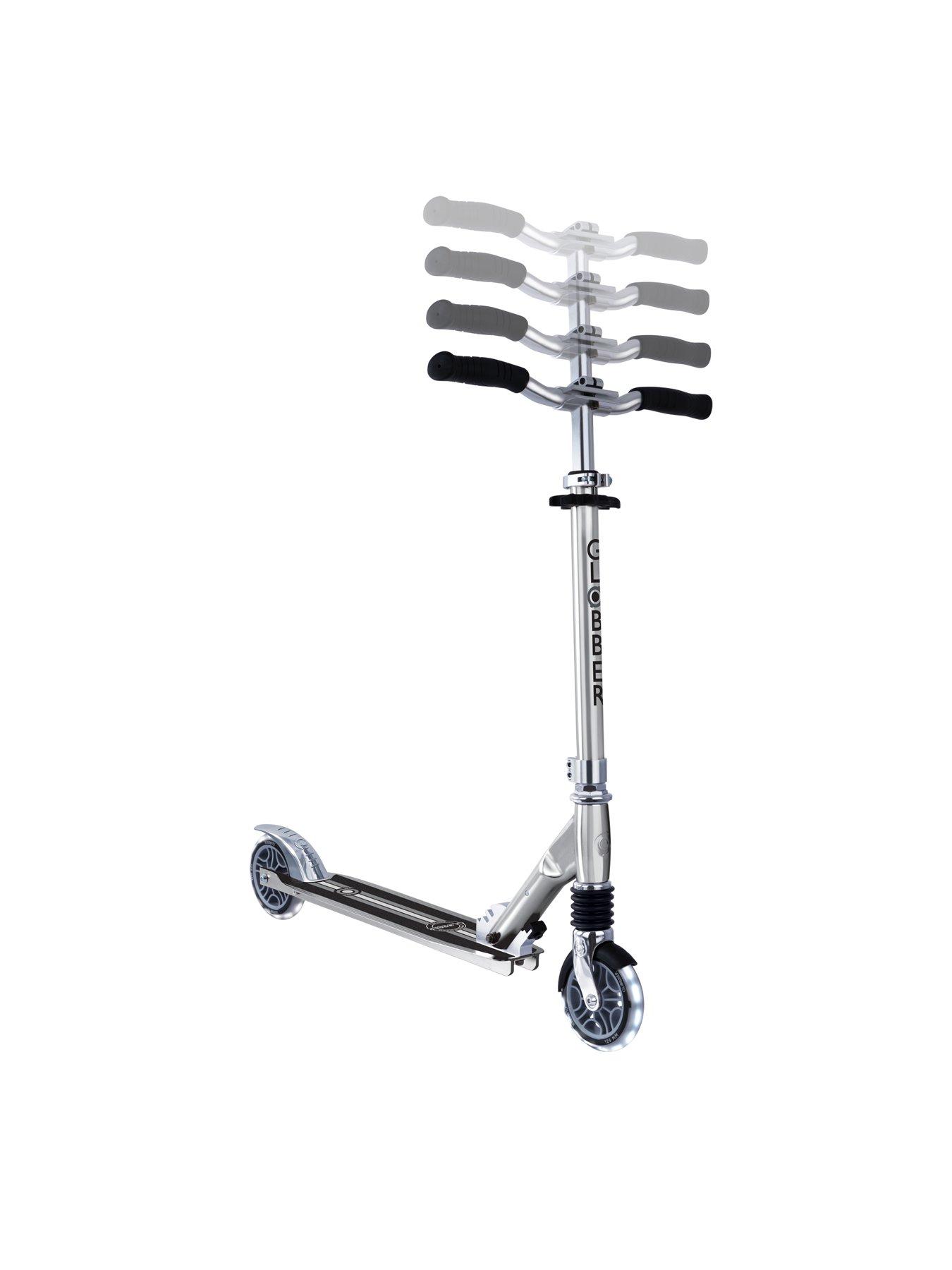 Image 2 of 7 of GLOBBER Flow Element Comfort Scooter&nbsp;- Silver