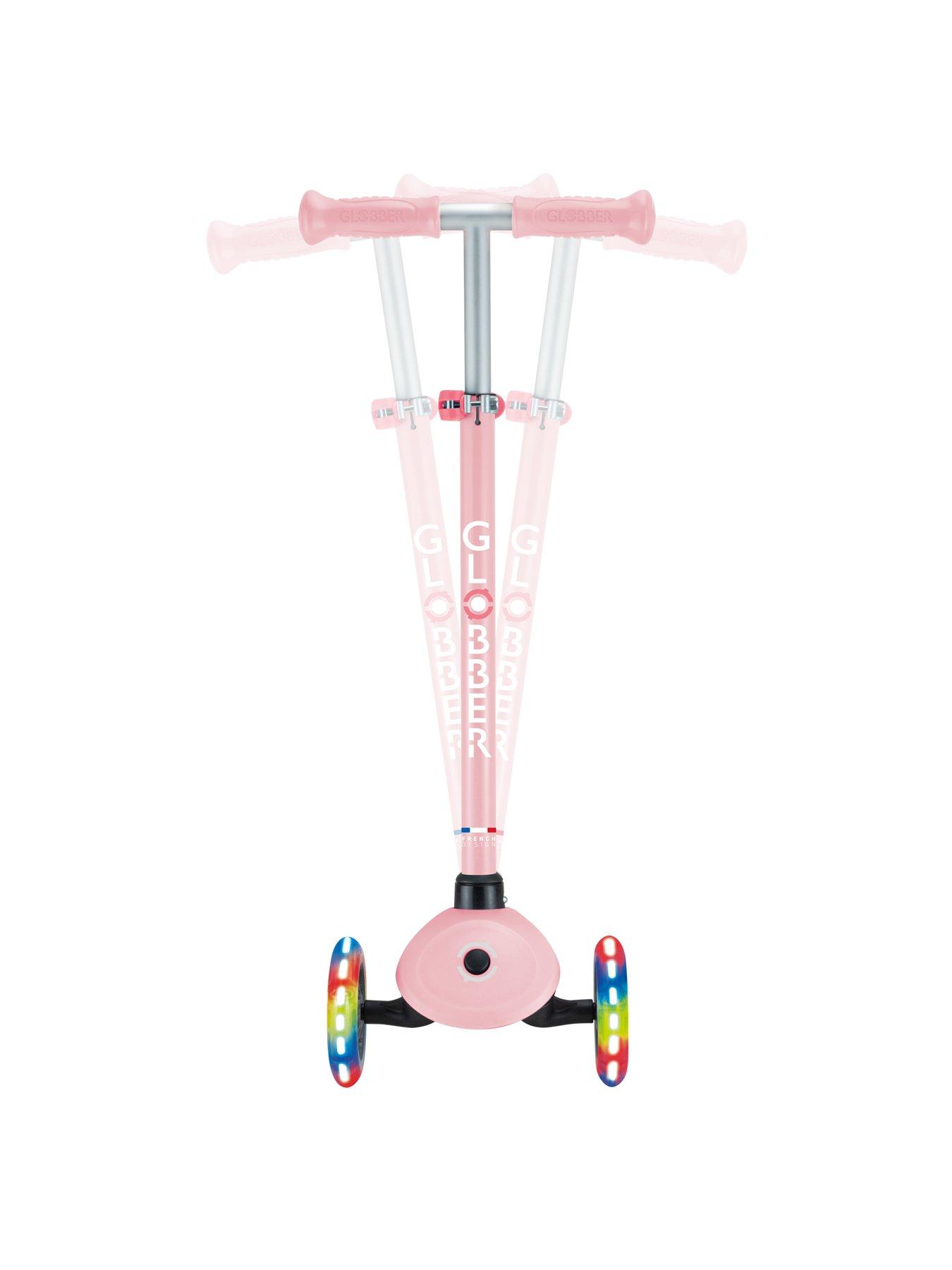 globber-primo-lights-scooter-pastel-pinkdetail