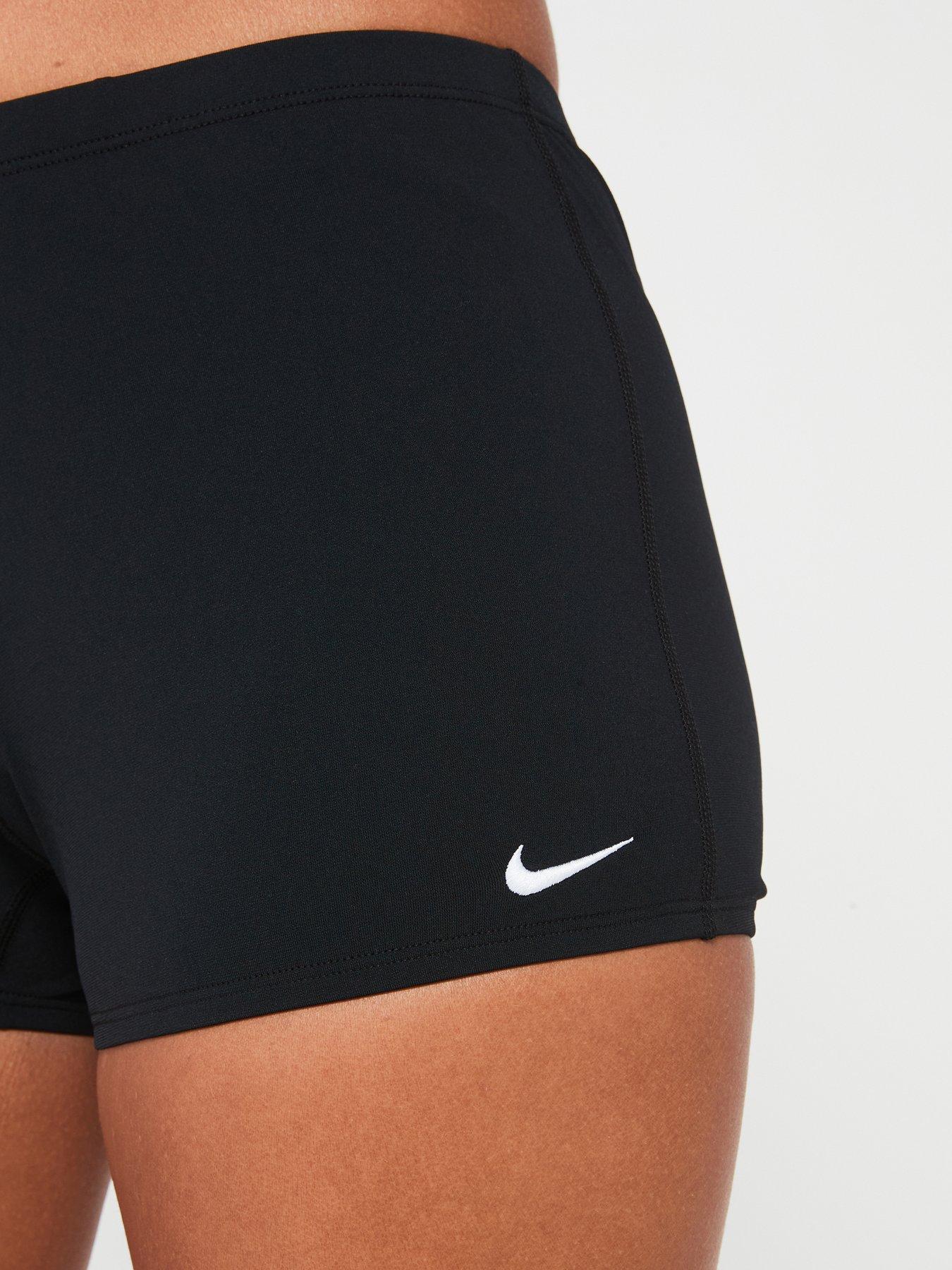 nike-hysrastrong-solid-square-leg-blackoutfit