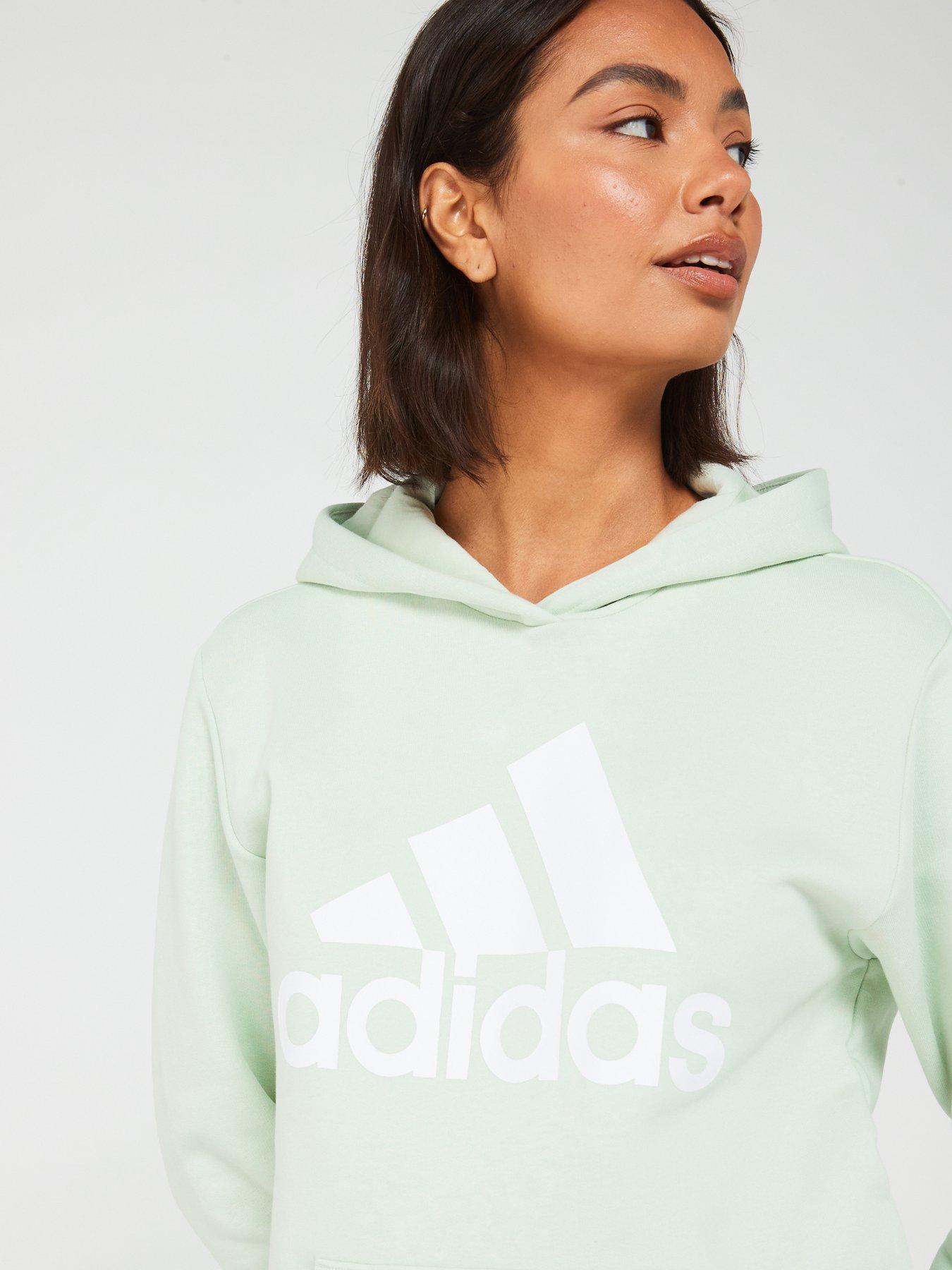 adidas-sportswear-womens-big-logo-oversized-hoodie-greenoutfit