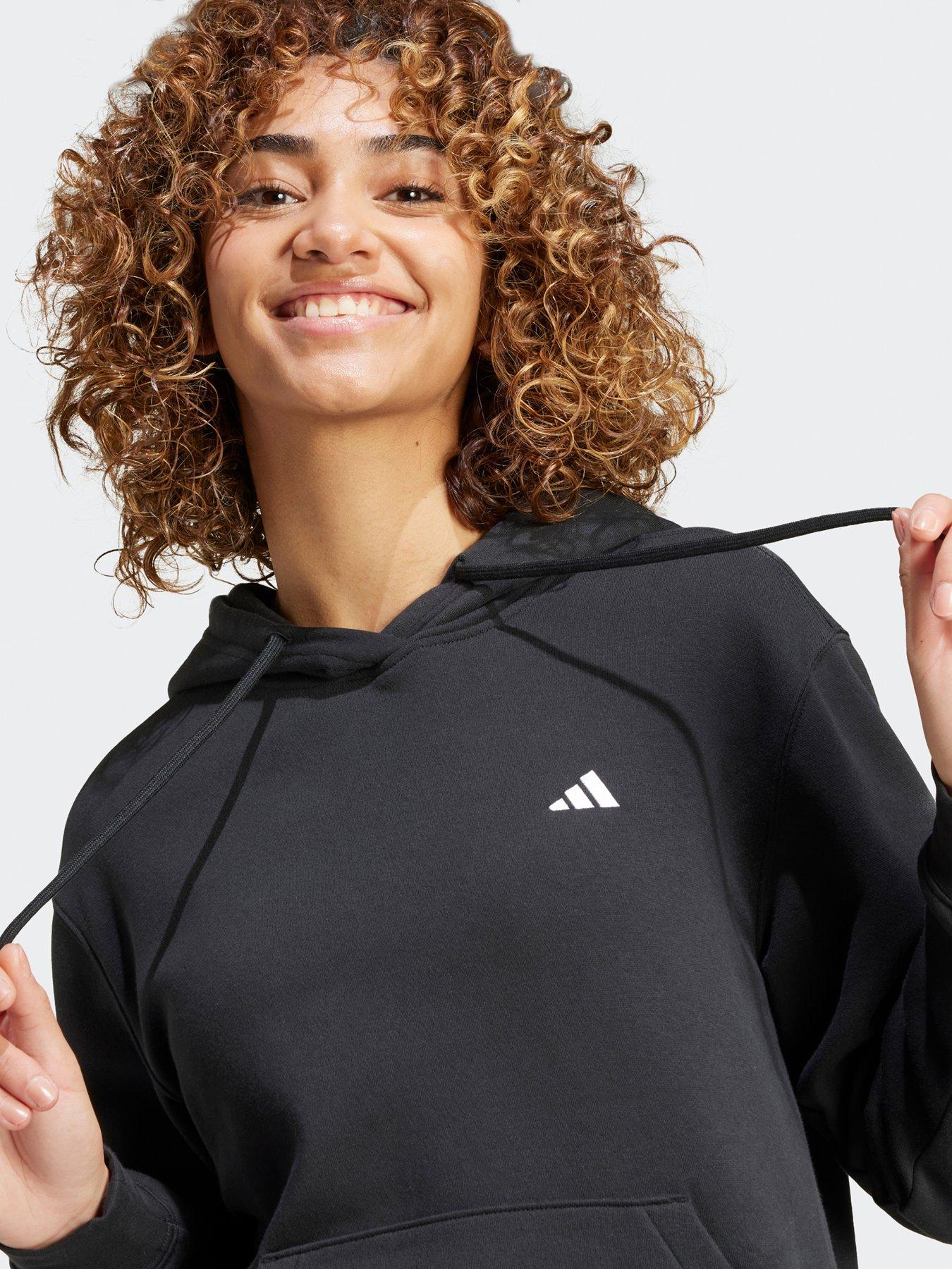 adidas-sportswear-womens-small-logo-feel-cosy-hoodie-blackoutfit