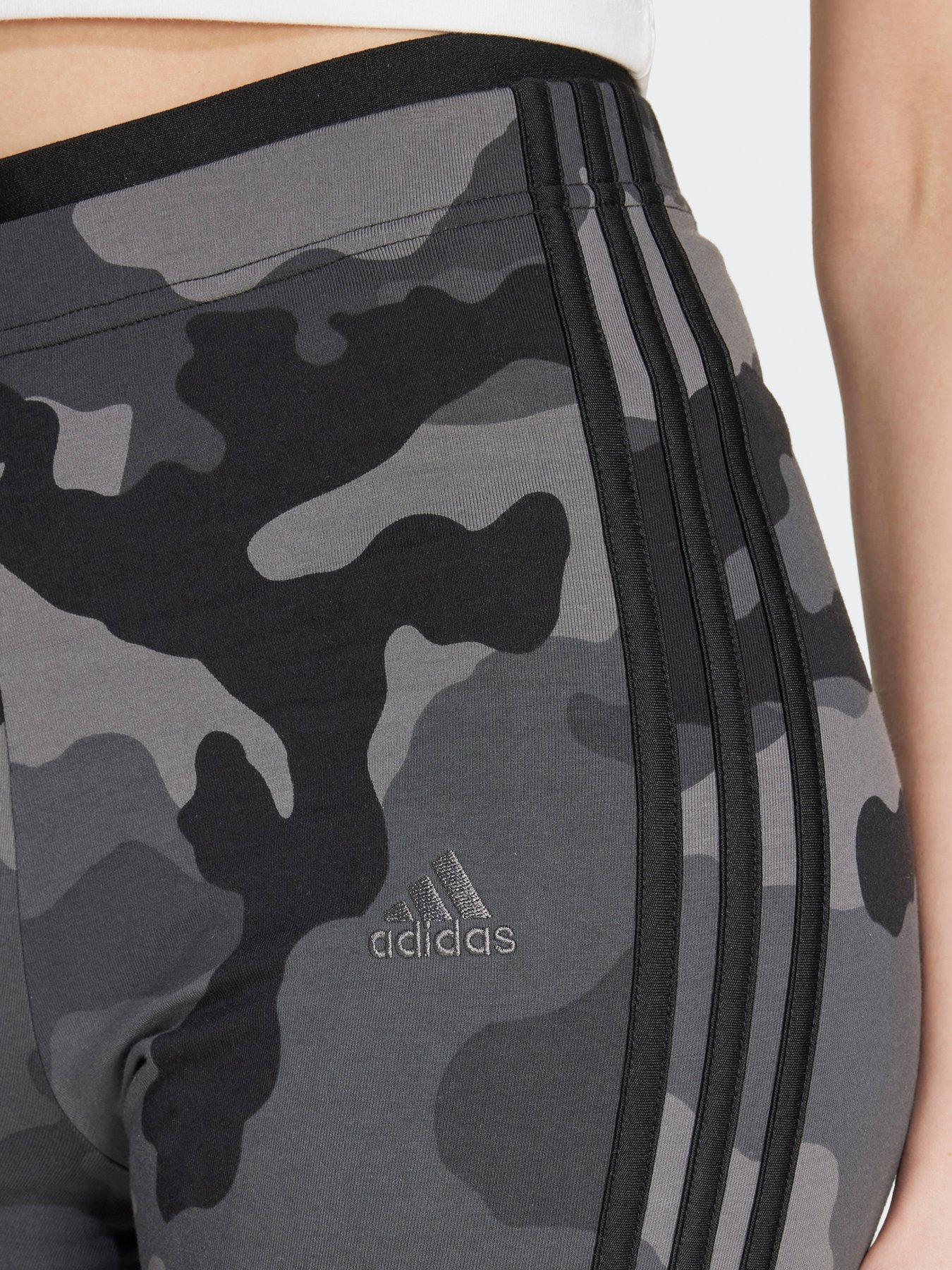 adidas-sportswear-womens-camo-3-stripe-leggings-blackoutfit