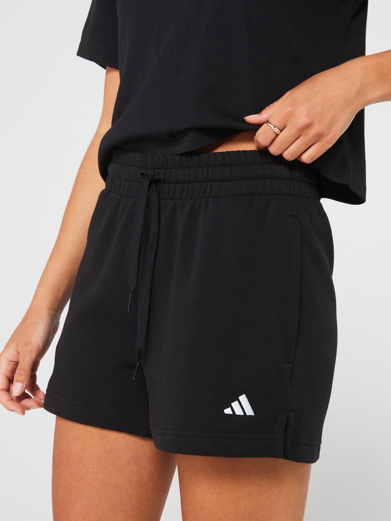 adidas-sportswear-womens-small-logo-feel-cosy-shorts-blackoutfit