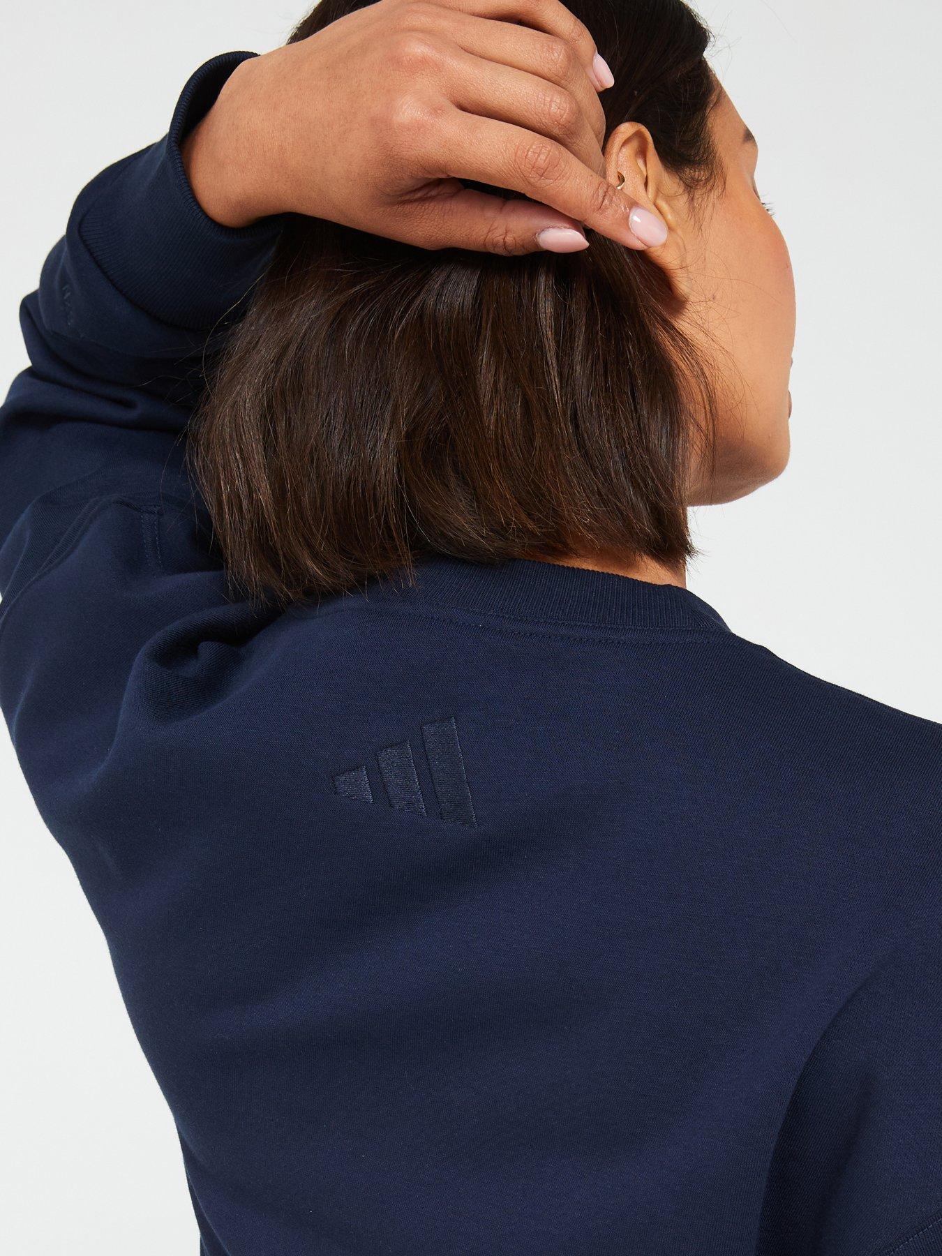 adidas-sportswear-womens-all-szn-graphic-crew-sweat-navyoutfit