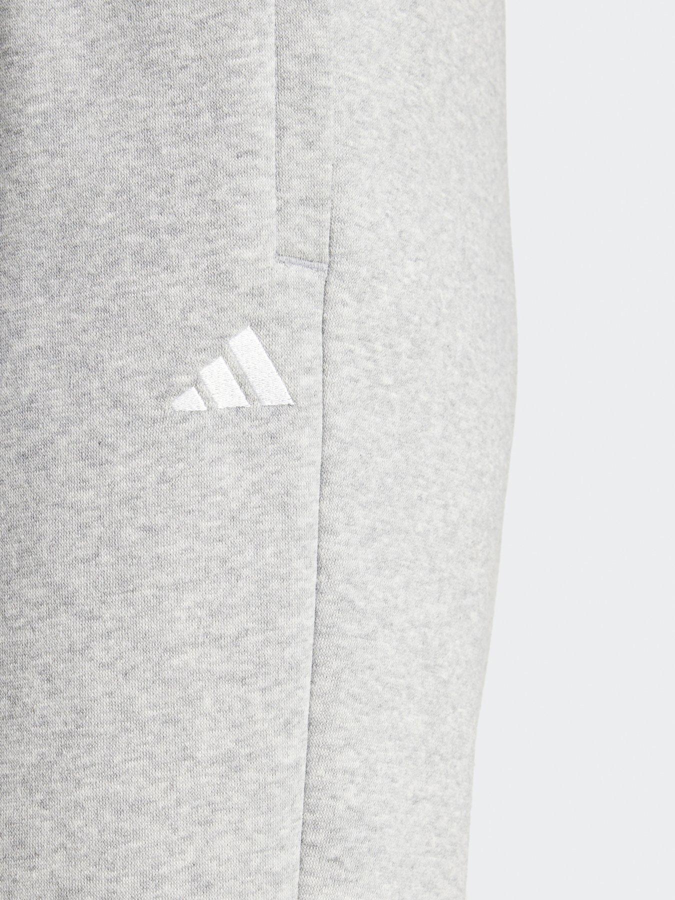 adidas-sportswear-womens-small-logo-feel-cosy-pant-greyoutfit