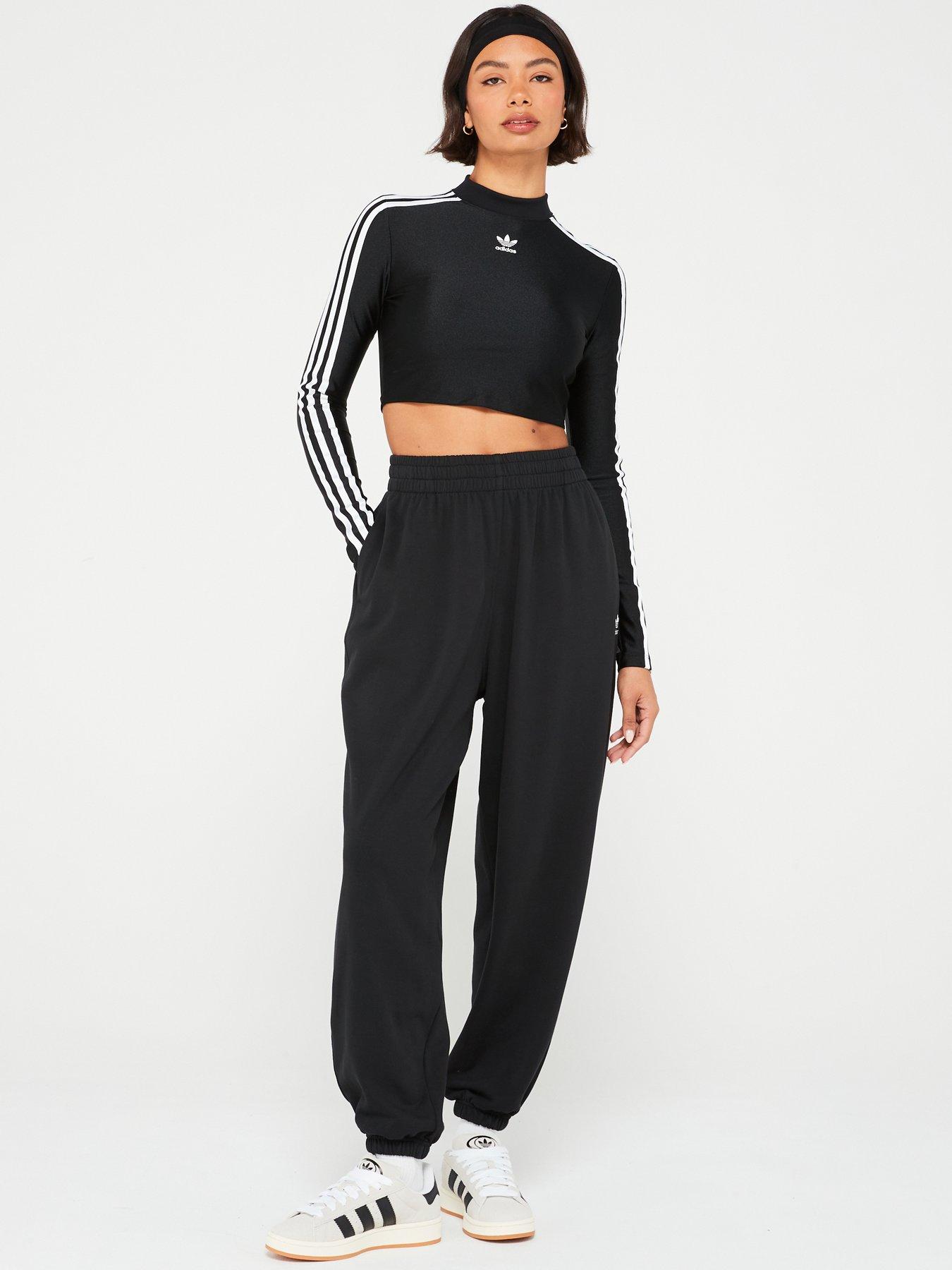 adidas-originals-womens-essentials-boyfriend-jogger-blackoutfit