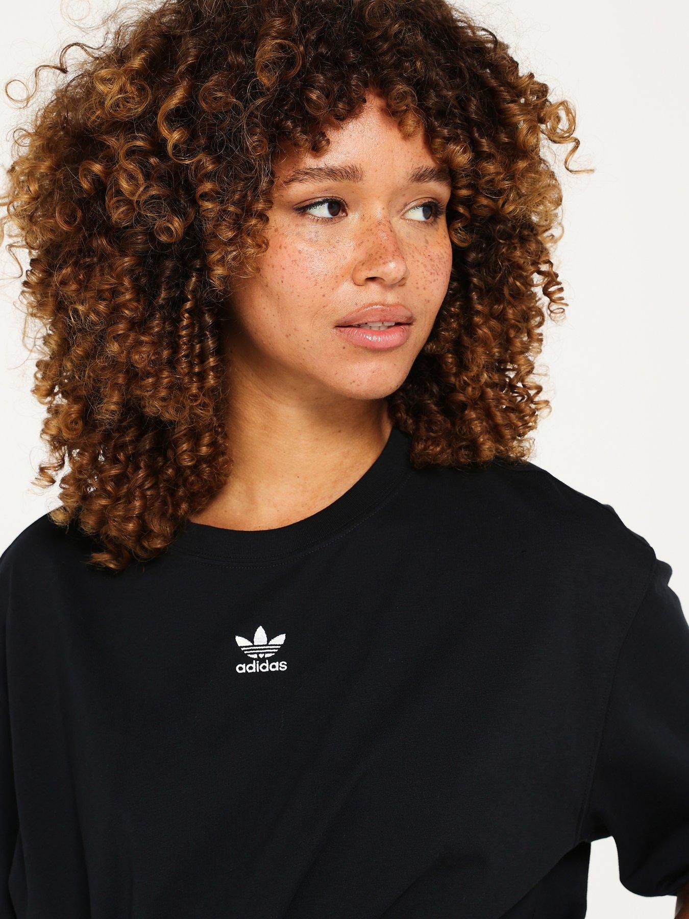 adidas-originals-womens-essentials-boyfriend-tee-blackoutfit