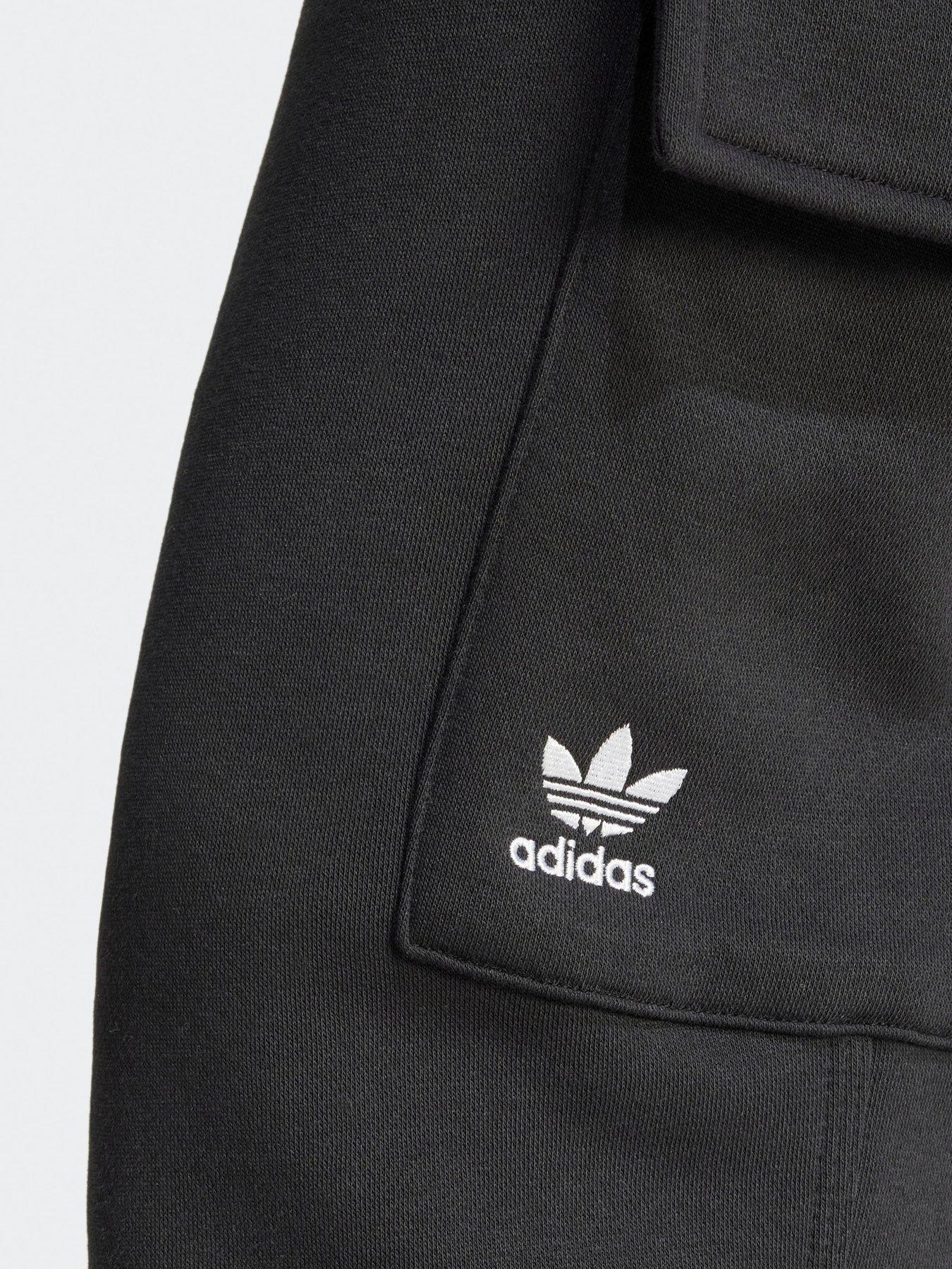 adidas-originals-womens-essentials-cargo-pants-blackdetail